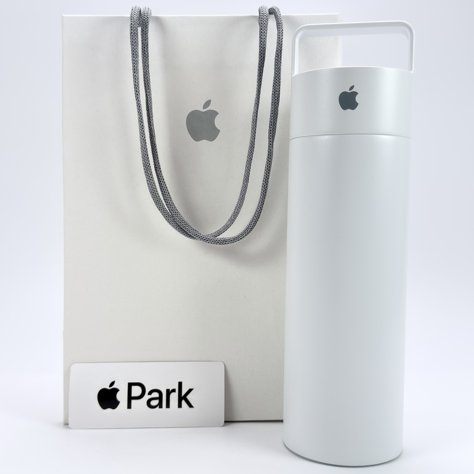 Apple Park Water Bottle 2026 WWDC Exclusive Stainless 22oz White Sticker + Bag