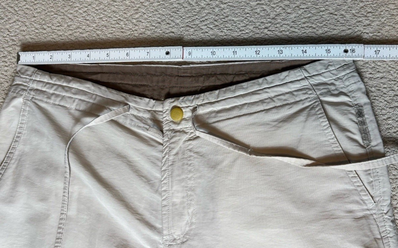 Columbia Cropped Utility Pants Women’s Small Beige Nylon Blend Hiking Gorpcore