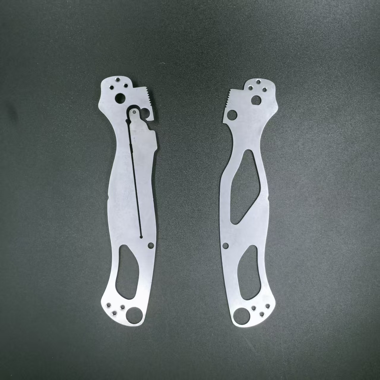 New Silver Weight Reduction Liners Spacer For Spyderco C81 Paramilitary2