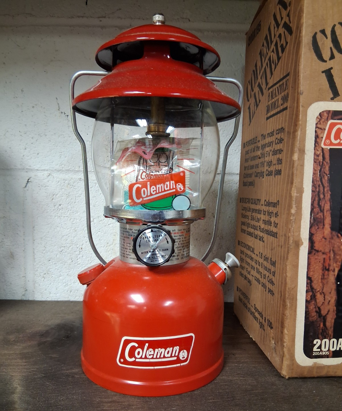 Coleman Model 200 Red 1-Mantle GAS Lantern w/ Box & Paperwork.NOS In Box