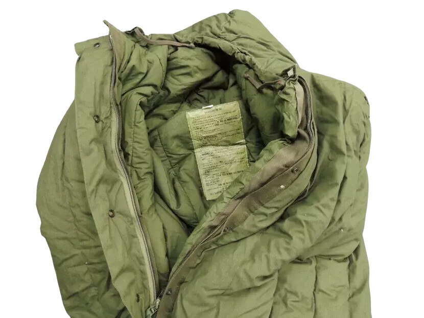 U.S.G.I. MUMMY DOWN SLEEPING BAG EXTREME COLD WEATHER 8465-01-033-8057 w/WP Bag
