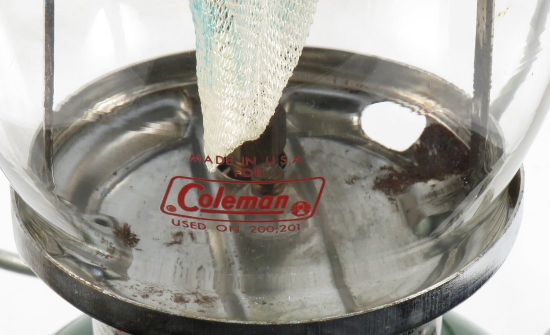 Vintage Coleman 200A700 Green Single Mantle Lantern – 3/81, tested, w/ Red Case