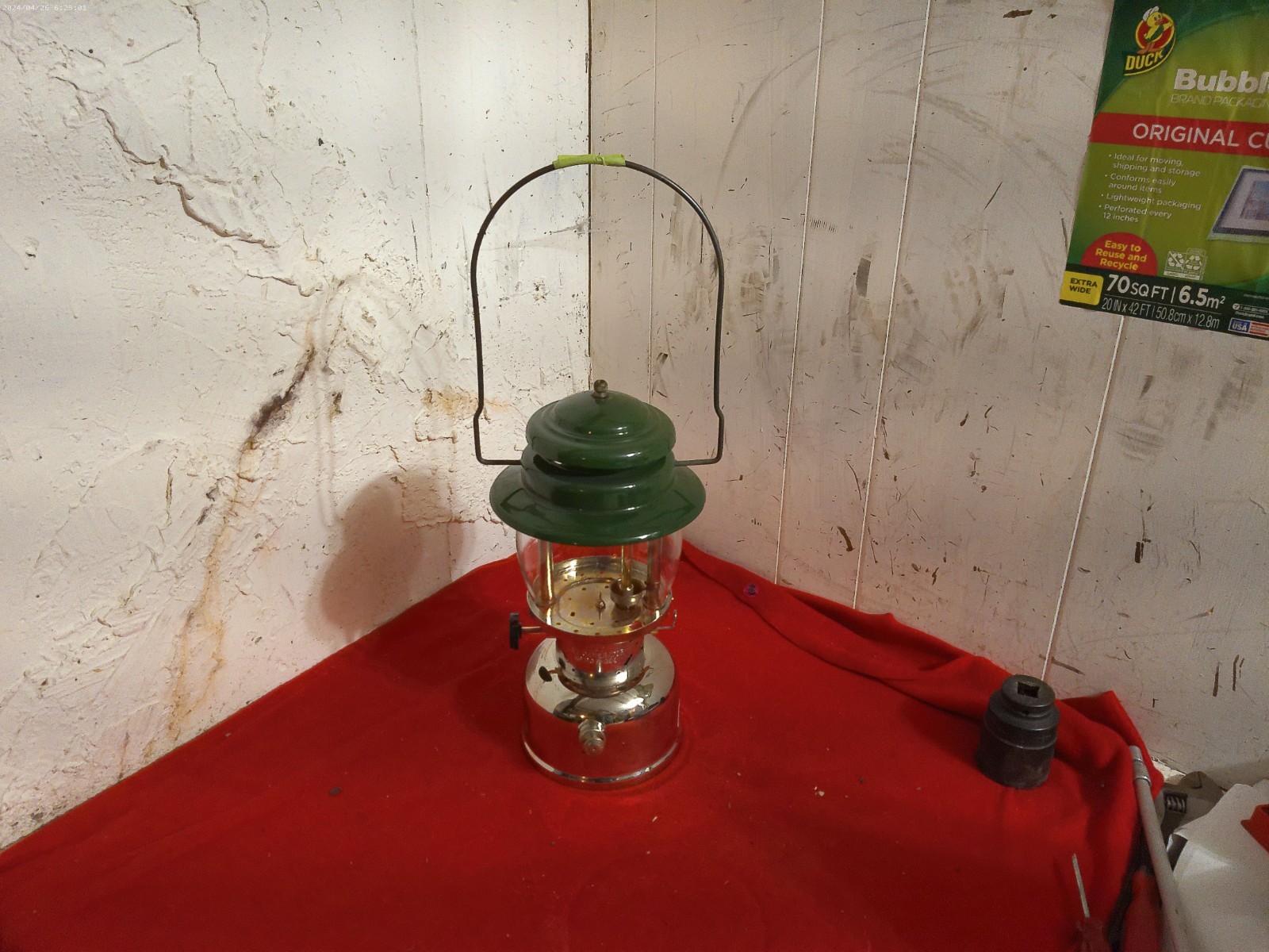 1965 Feb VINTAGE COLEMAN LANTERN MODEL 237 red sunshine globe minty very nice