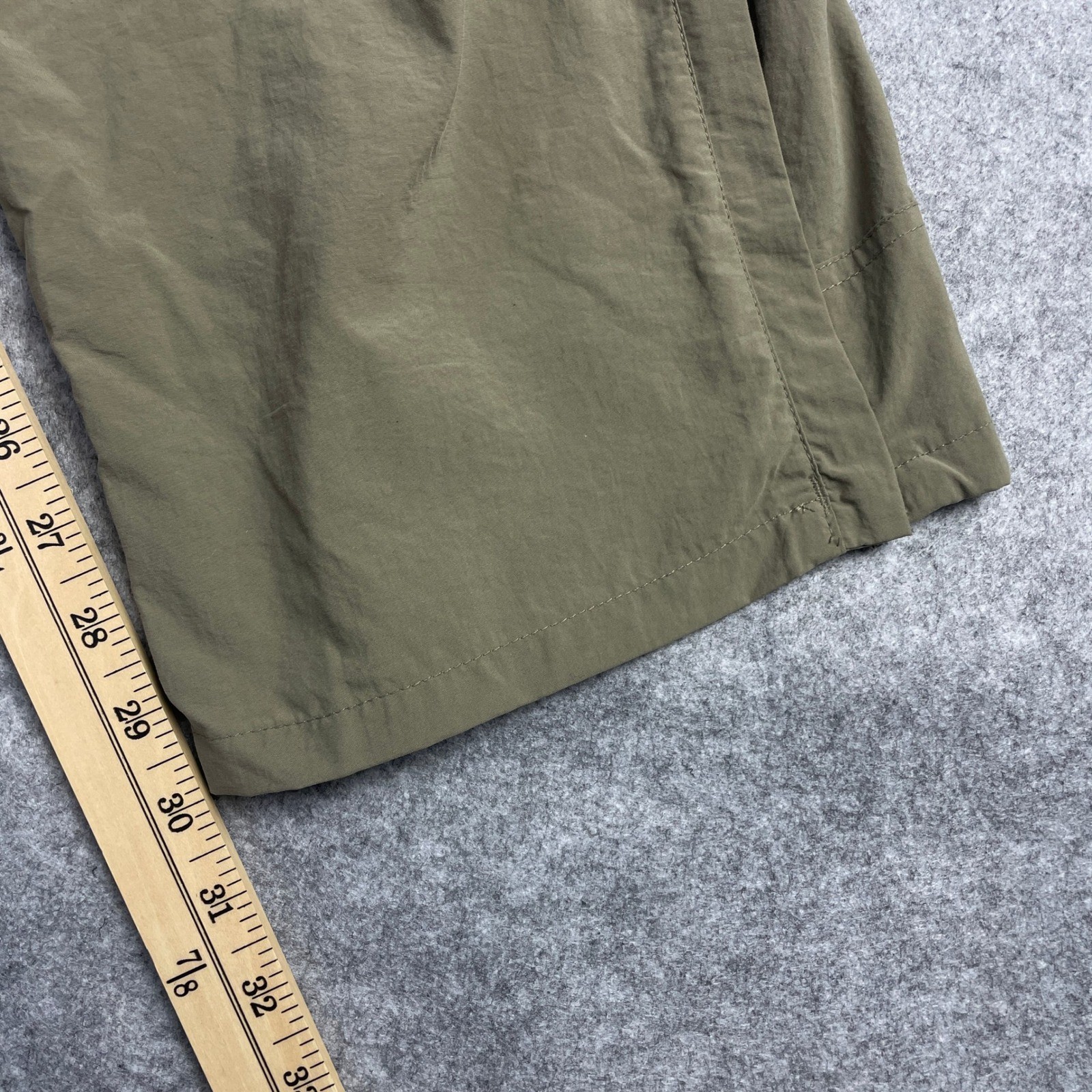 Rei Mens Cargo Pants 34×30 Olive Green Nylon Regular Fit Made in China Relaxed