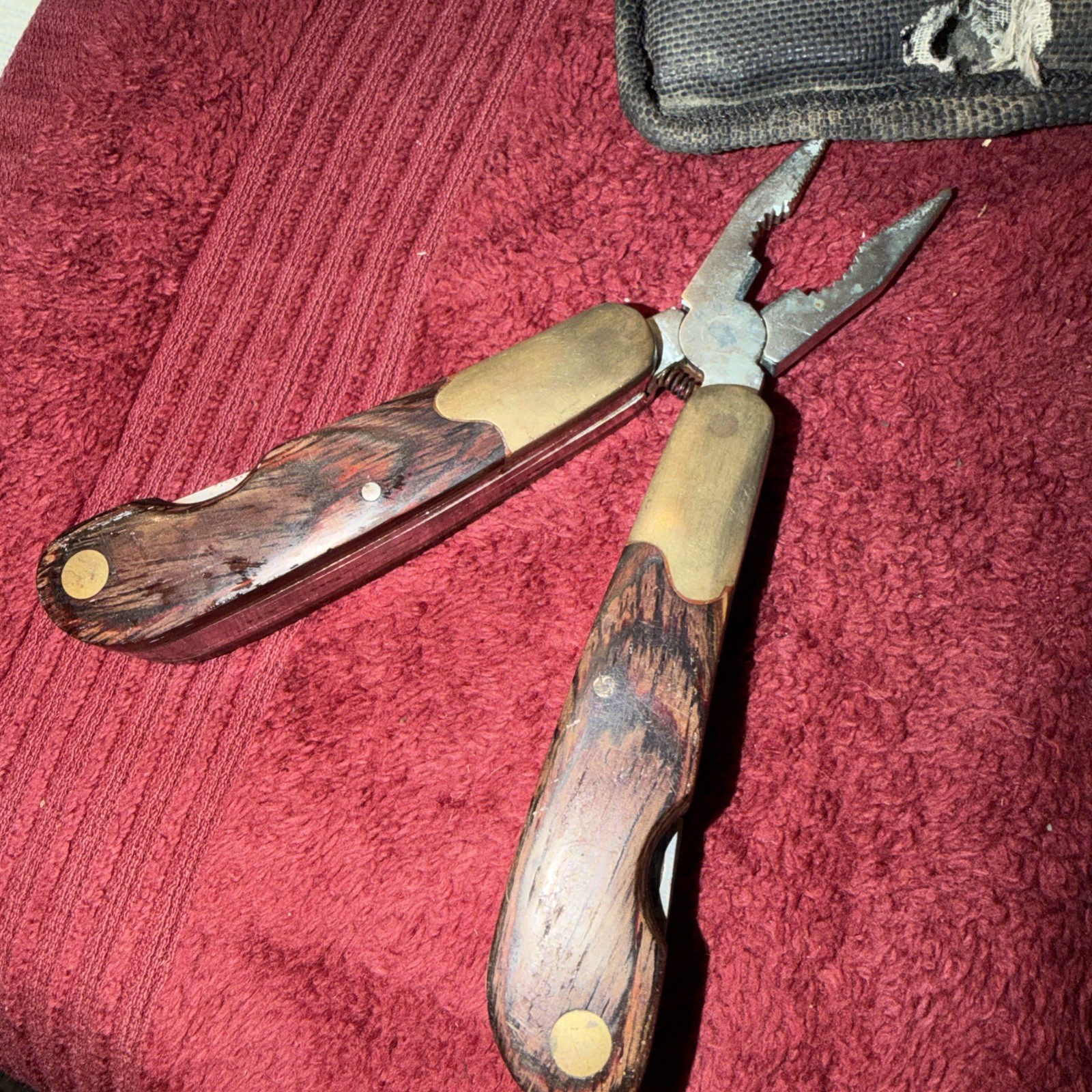 Husky Rosewood & Brass Multi-Tool Set Utility Knife & Case Extra Multi Tool!