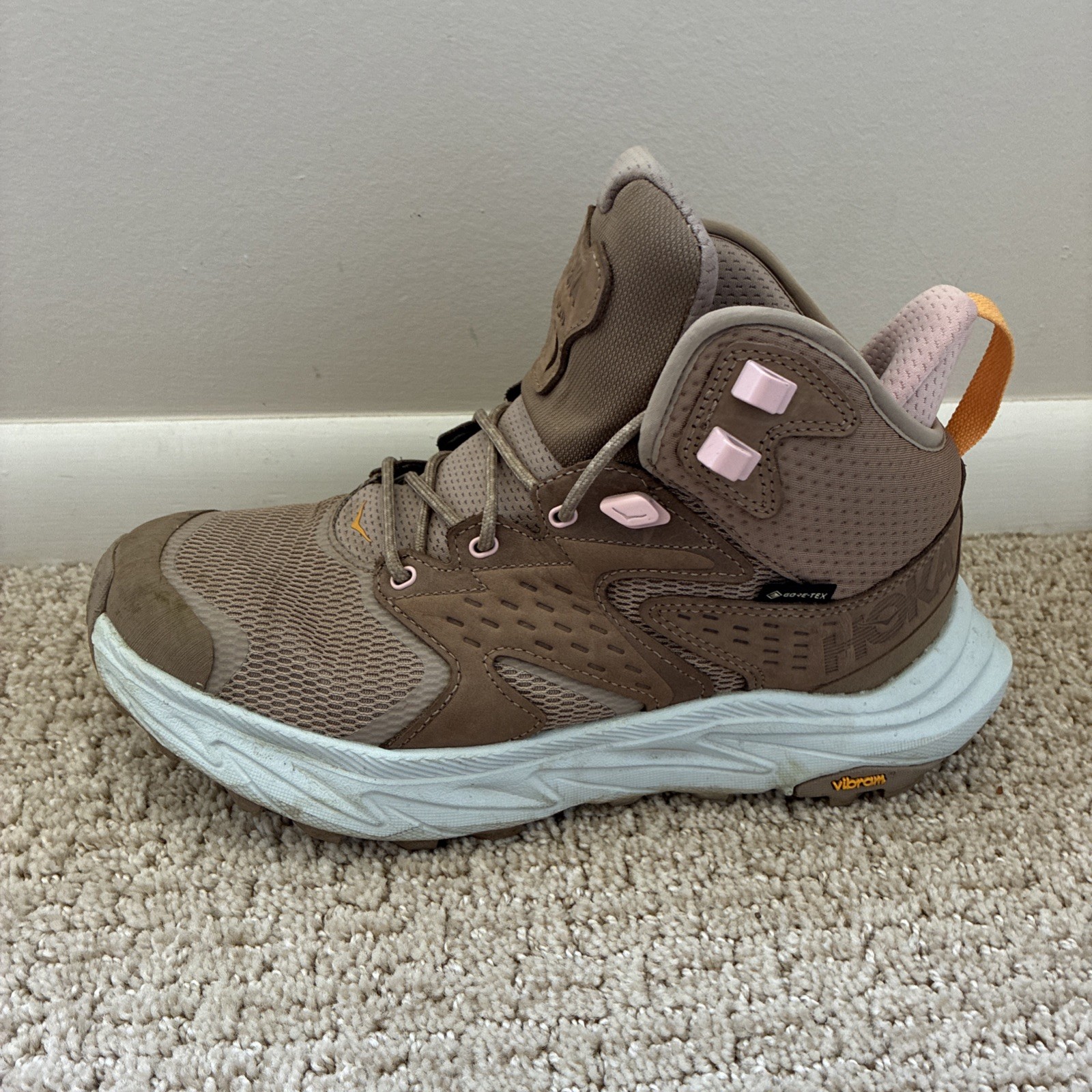 HOKA Anacapa 2 Mid GTX Gore-Tex Women’s Hiking Boots Size 8 Beige Pink WORN ONCE