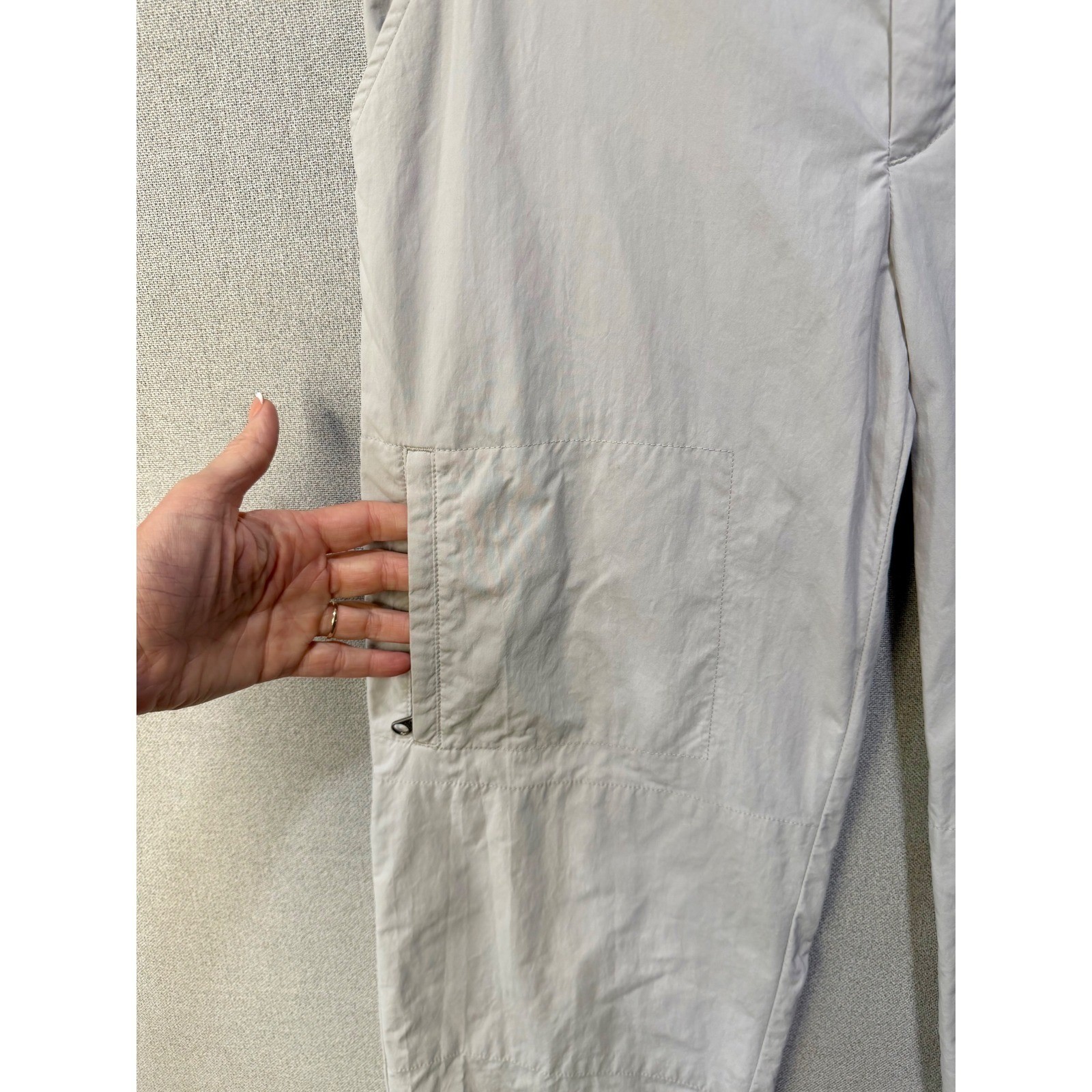 Patagonia 6 Hiking Cargo Pants Beige Nylon Outdoor Utility GorpCore Roll Up
