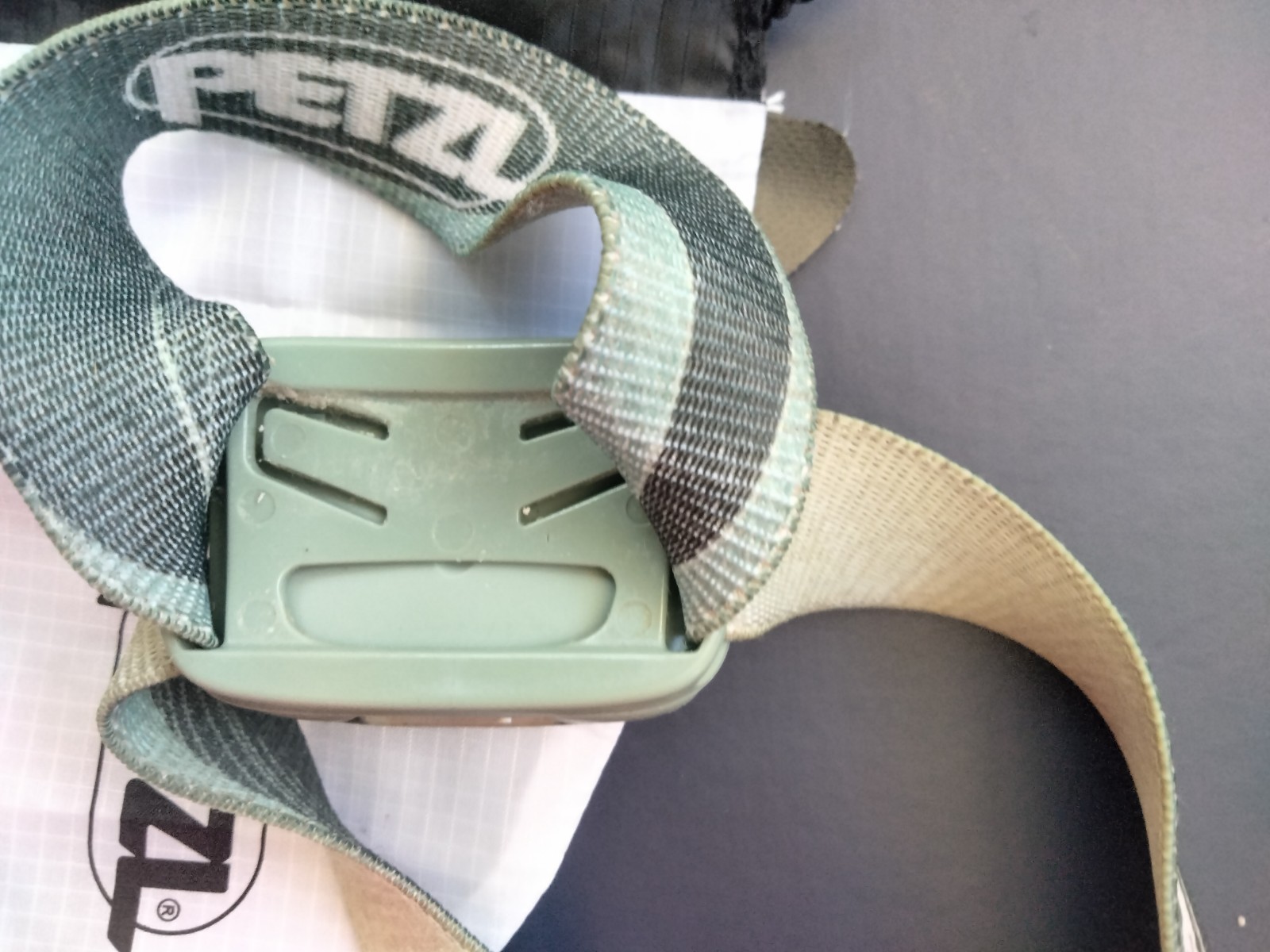 Petzl Tikka Hybrid Concept Headlamp – 3 AAA Batteries