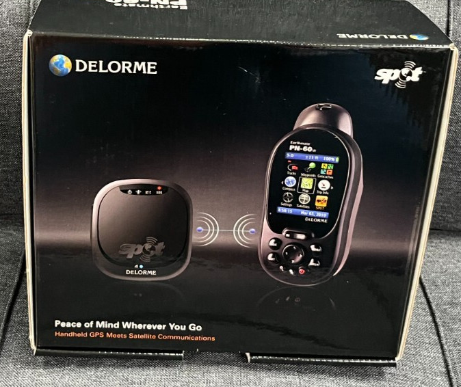 DeLorme Earthmate PN-60W Handheld GPS with SPOT Satellite Communicator Brand-New