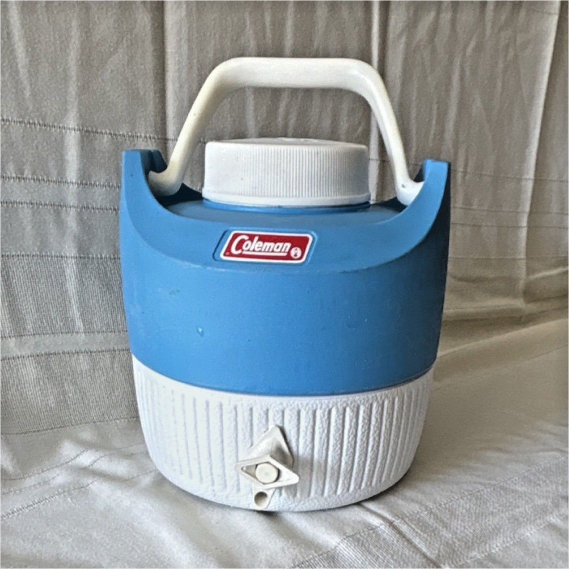 VINTAGE Coleman Blue & White Plastic Water Jug Cooler Drink Dispenser Camping