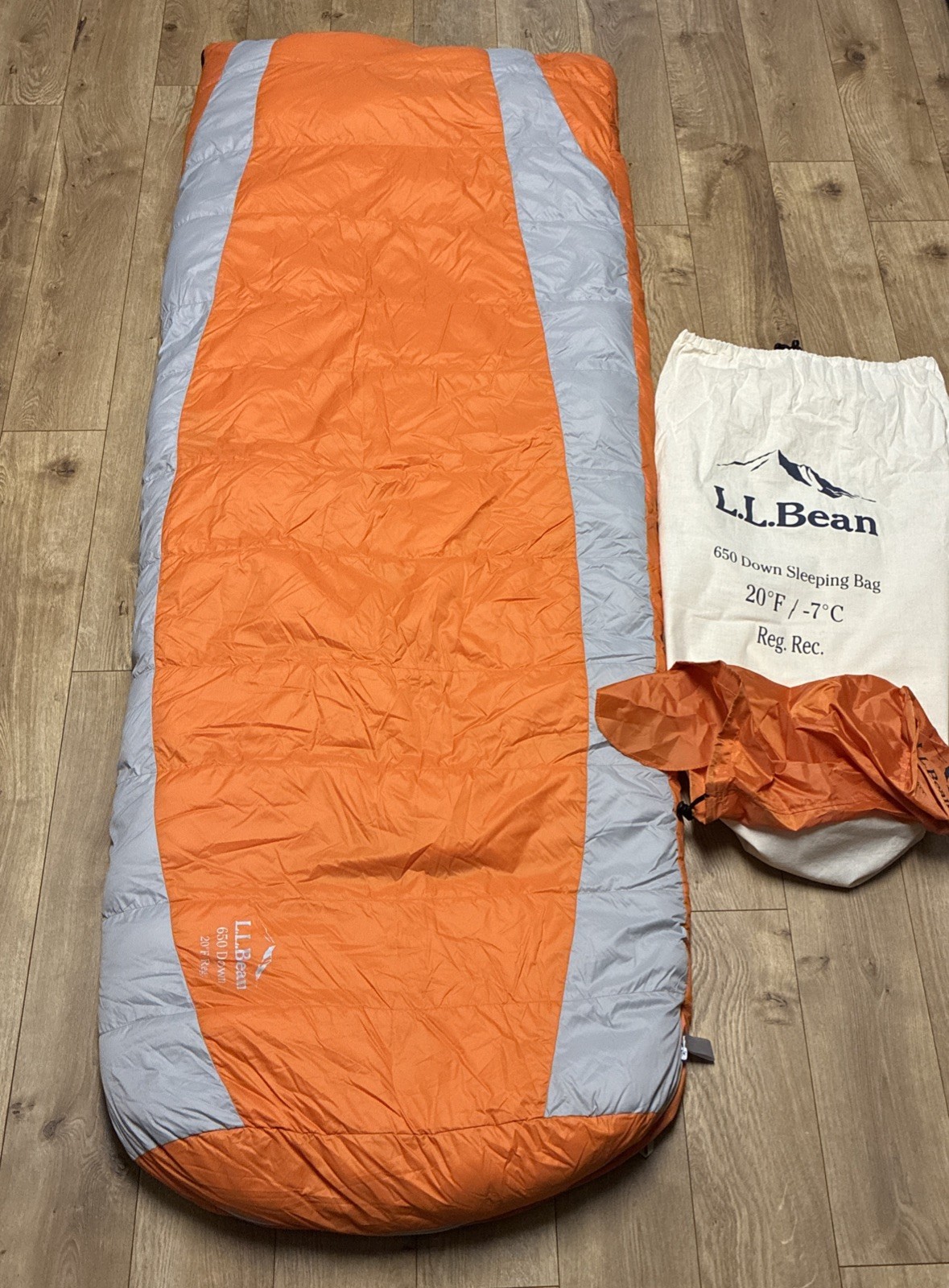 LL Bean 20°F Down Sleeping Bag 650 Fill EUC Regular Excellent!