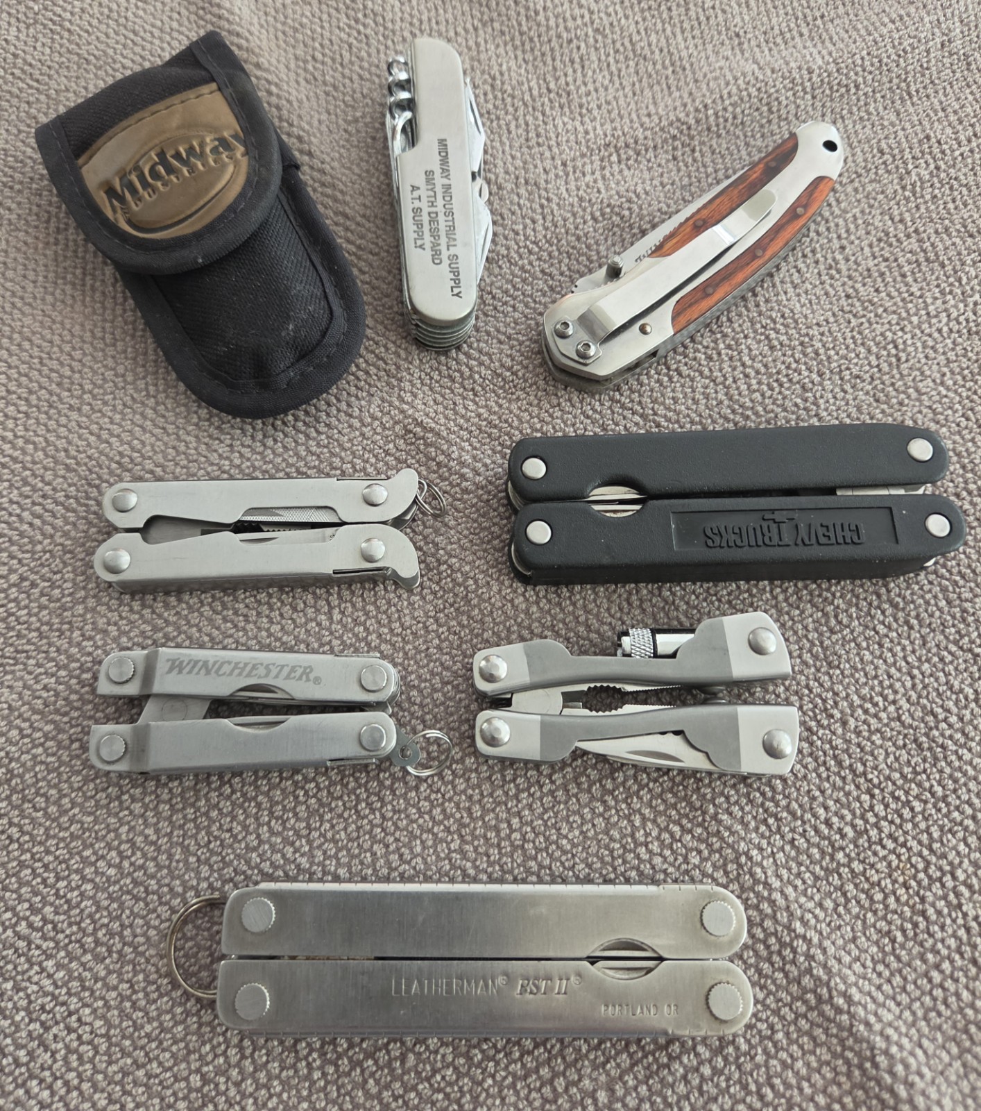 (7) MULTI-TOOL KNIVES ~ LEATHERMAN WINCHESTER MIDWAY CHEVY TRUCKS + UNBRANDED