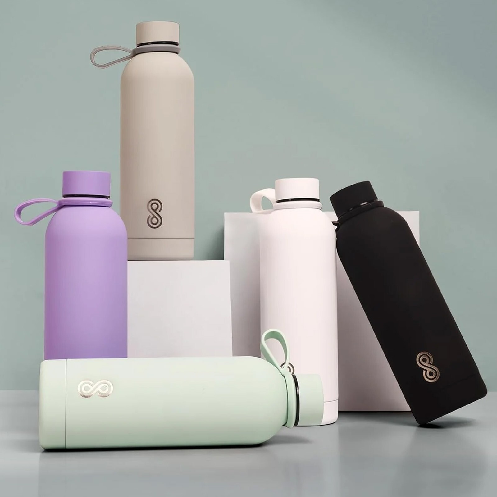 SINT 25 Oz Stainless Steel Water Bottle – Insulated, Leakproof, 750 ML