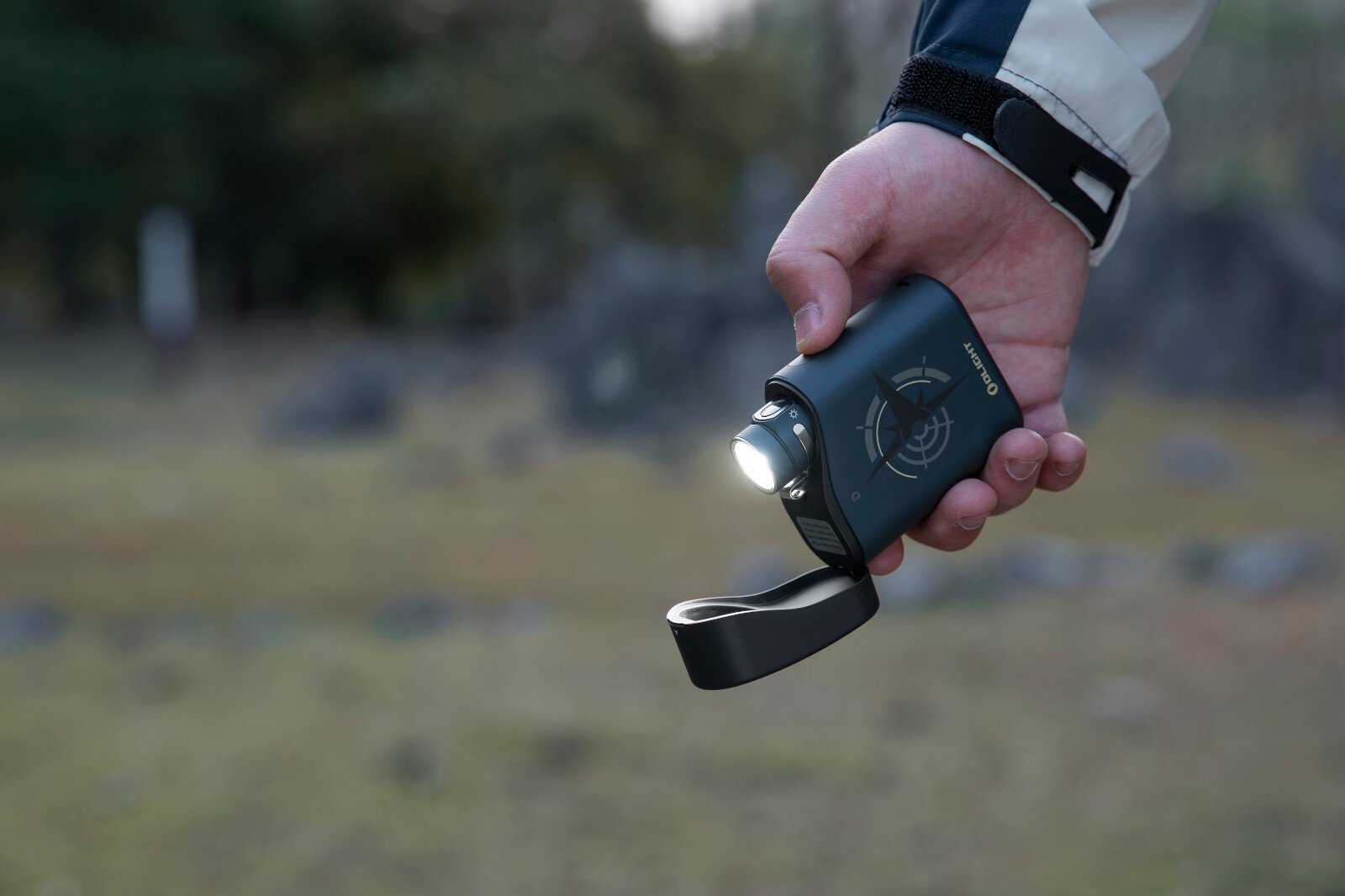 Olight Baton 4 Guidance Premium Rechargeable Flashlight w/Charging Case, 1300 Lu