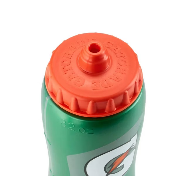 Gatorade Squeeze 32oz Plastic Water Bottle – Green: BPA-Free Portable Drinkware