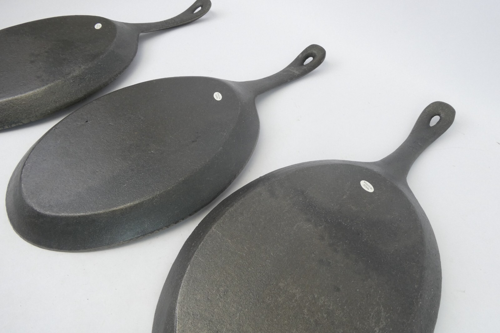 Black Made in China Lot of 3 Cooking Camping Skillets Oval Unknown Maker