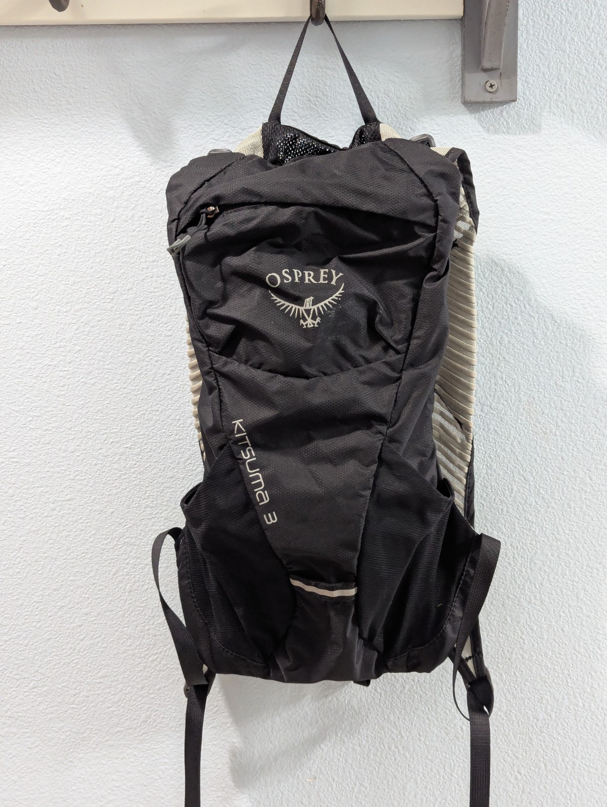 Osprey Kitsuma 3 Womens Multi-Sport Backpack Size S/0, Black
