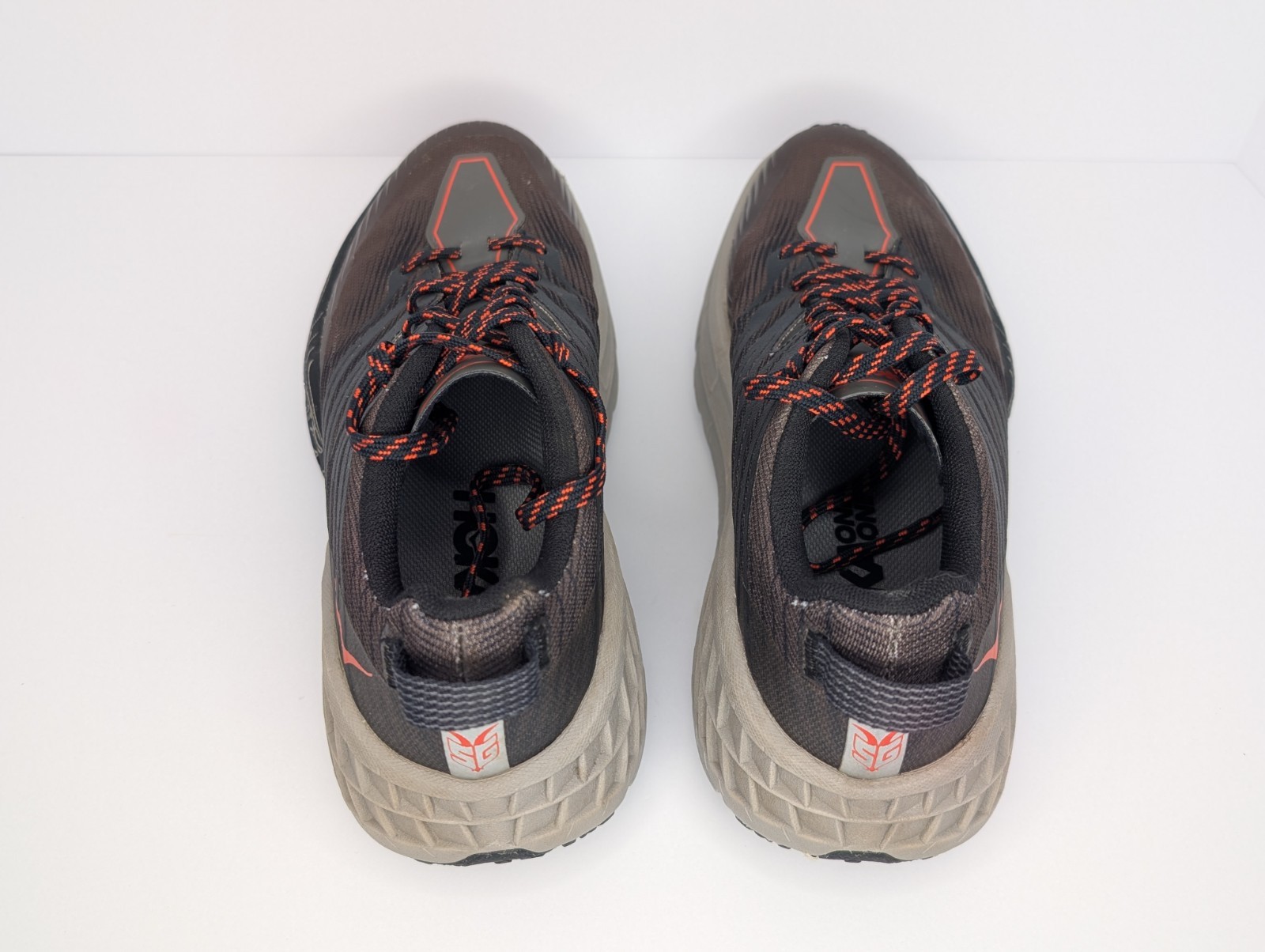 HOKA ONE ONE Speedgoat 4 Men’s Trail Hiking Shoes Black/Gray/Orange US 8 M DGGA