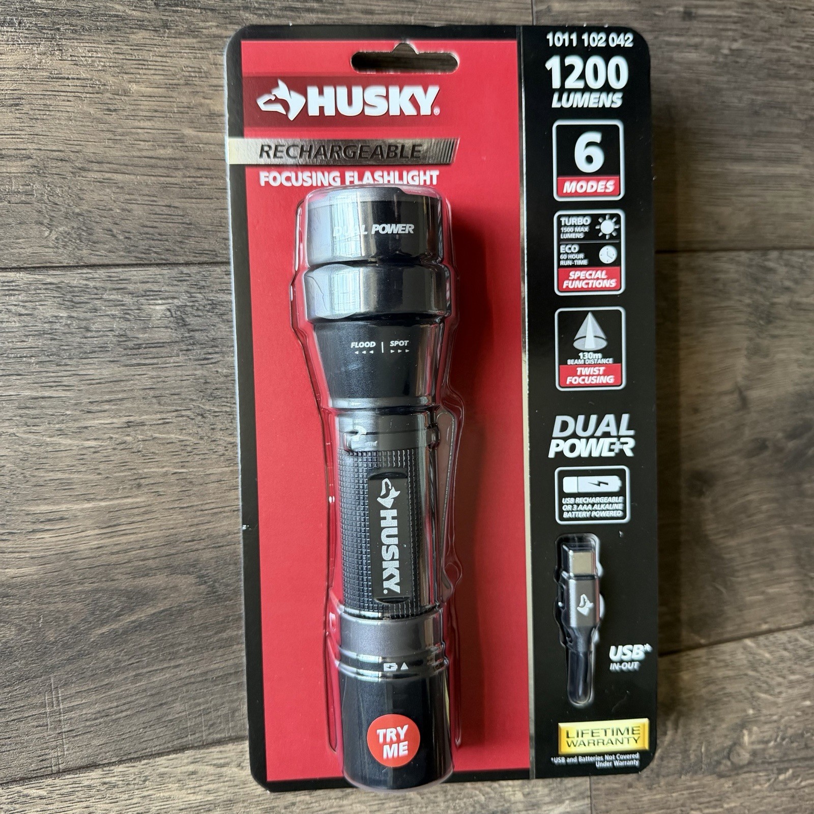 Husky 1200 Lumens Dual Power LED Rechargeable Focusing Flashlight (PVL-FLT-0020)