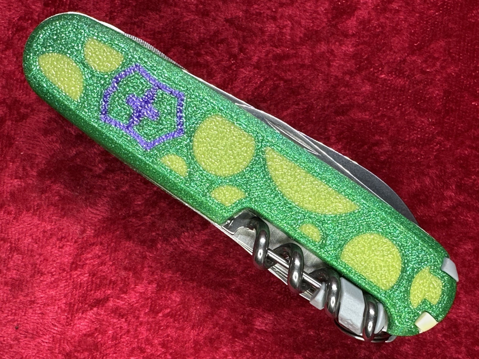 Victorinox SwissChamp Custom Green w/Yellow Dots Scales Swiss Army Knife (692)