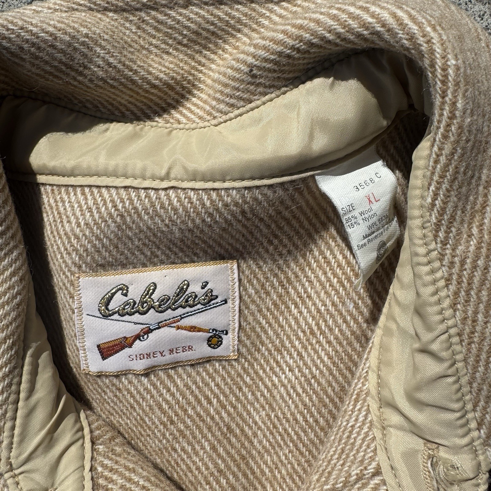Vtg. Cabelas Wool Blend Hunting Shirt Tan Herringbone Shooting Patches Mens XL
