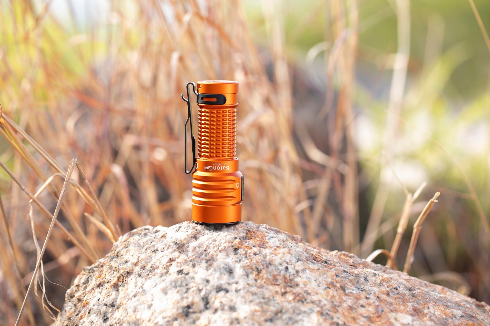 Olight Baton Turbo Orange Compact EDC Flashlight, 510m Long Range Beam, 1000 Lum
