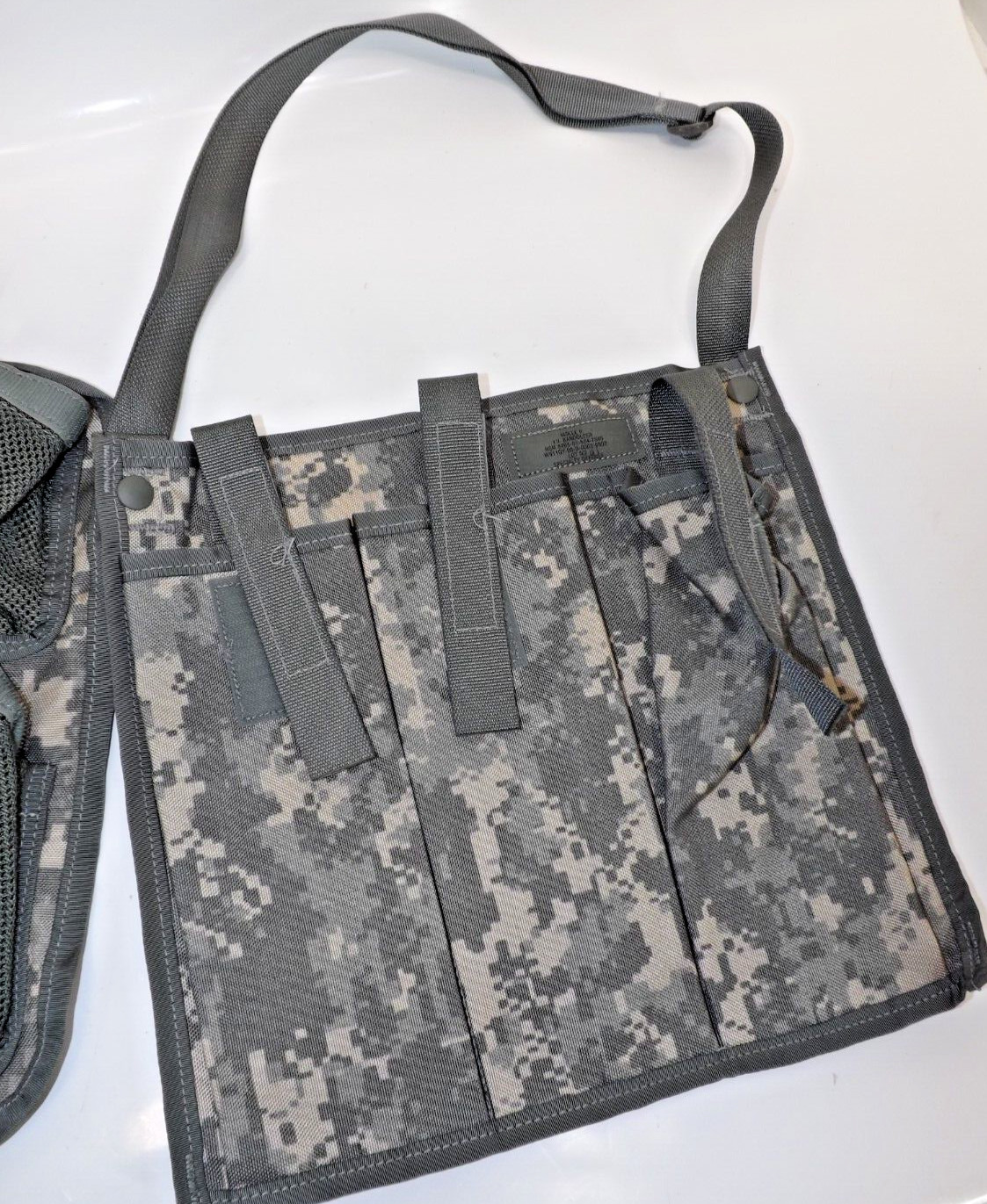 USGI MOLLE II Modular Lightweight Load-Carrying Equipment Medic Bag ACU