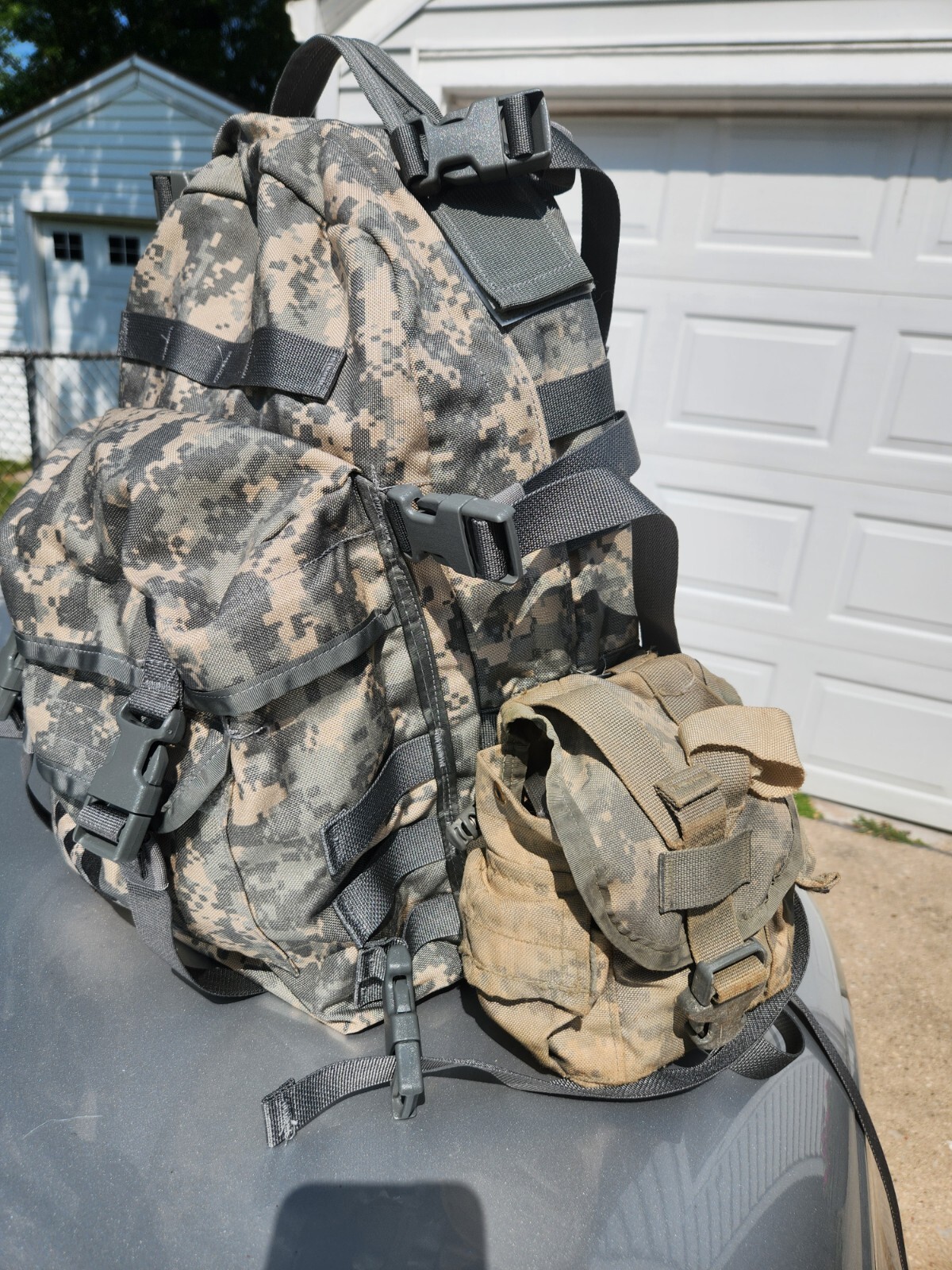 3 Day Pack US Army Molle II ACU W/ 1 Qt Canteen, Two Pouches & Stiffener