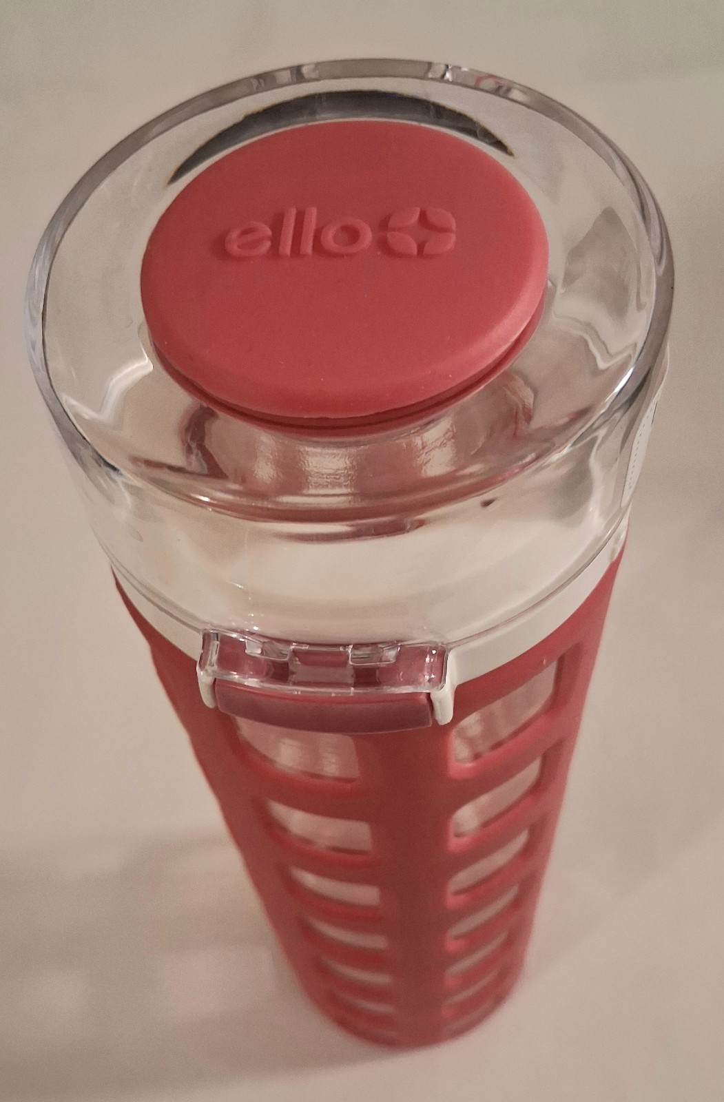 Ello Pure 20 oz Glass Water Bottle BPA-Free Leakproof Flip Top Lock Lid Pink