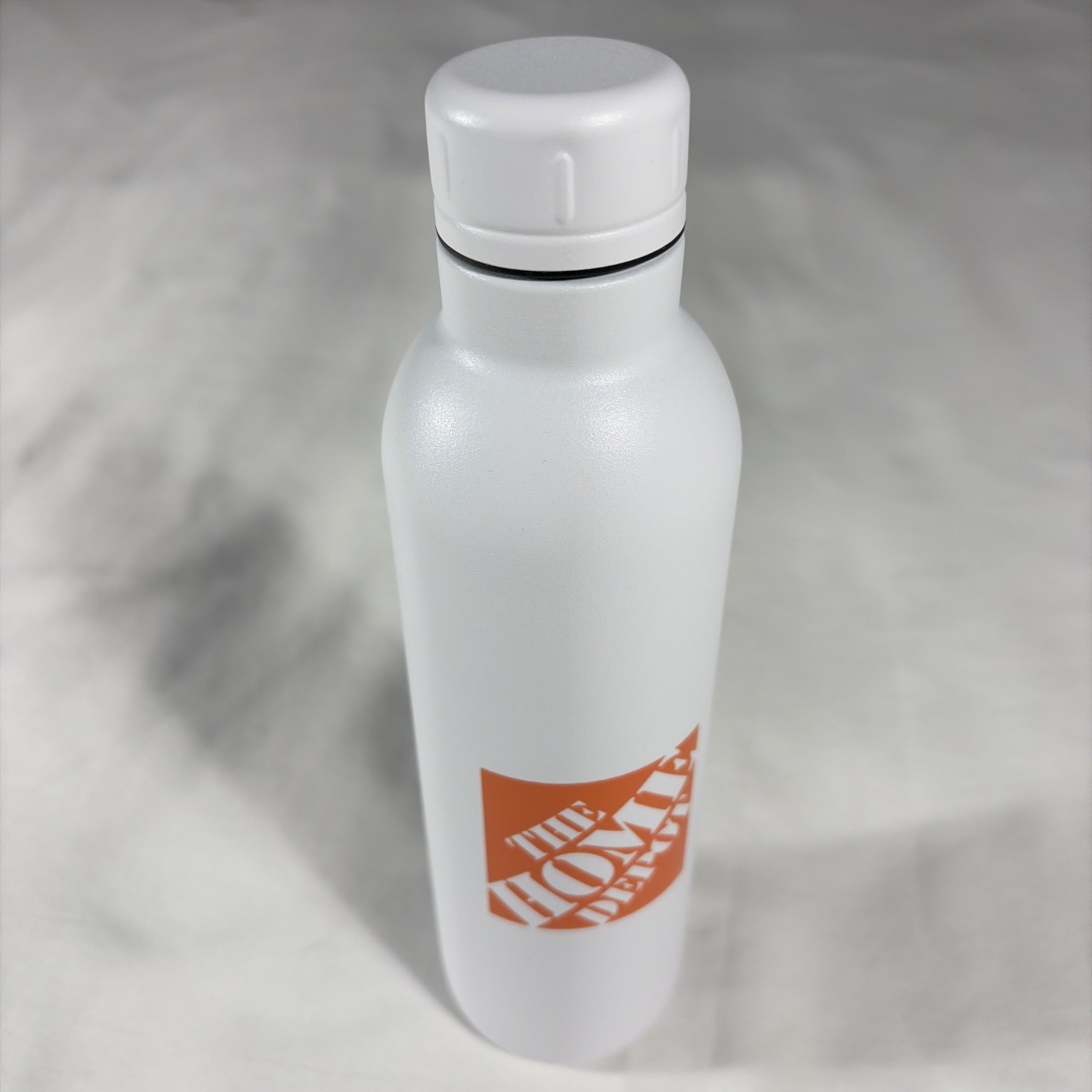 The Home Depot Thor Copper Vacuum Insulated Bottle Screw-on Lid 1626-37W 17oz