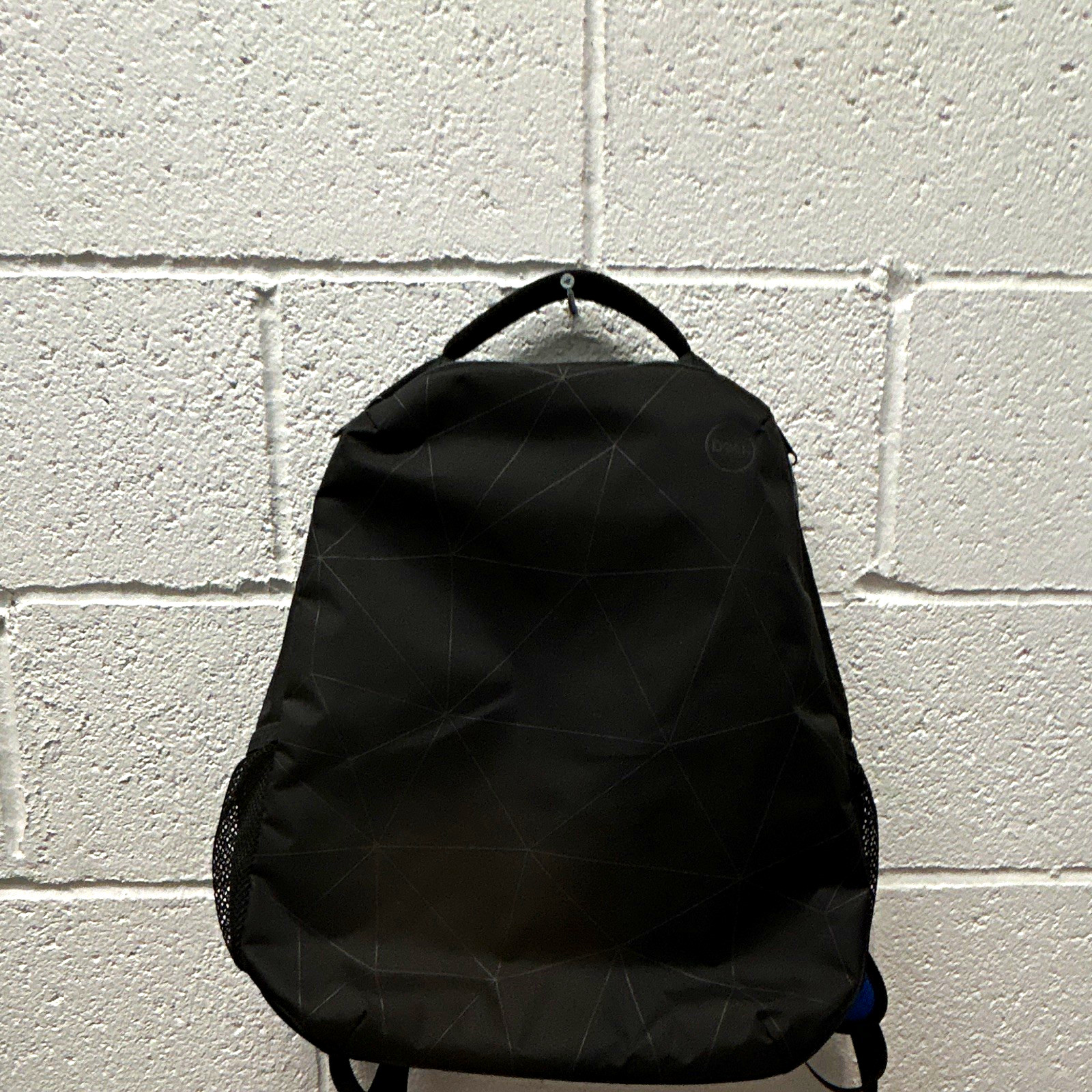 Black Hiking Backpack for Unisex Adults, Zipper Closure, Padded Shoulder Straps