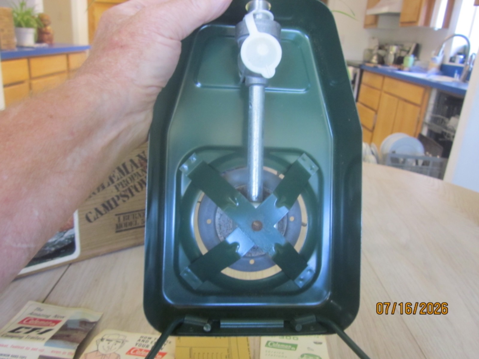 2 VTG NEVER USED & IN ORIG BOXES COLEMAN SINGLE BURNER STOVES-1, #502 & 1, #5418