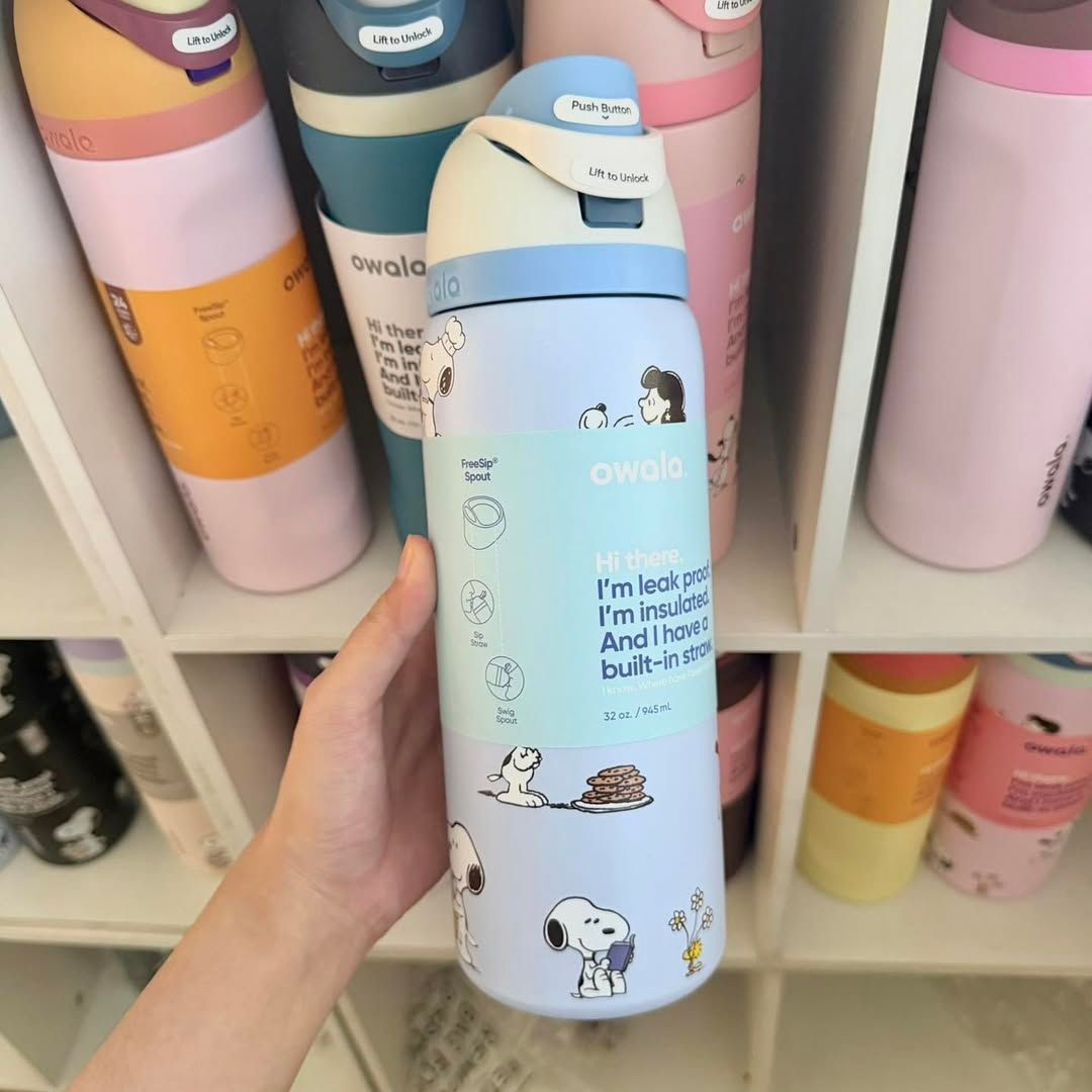 Owala FreeSip 32oz Blue Snoopy Peanuts Collector Water Bottle New In Box