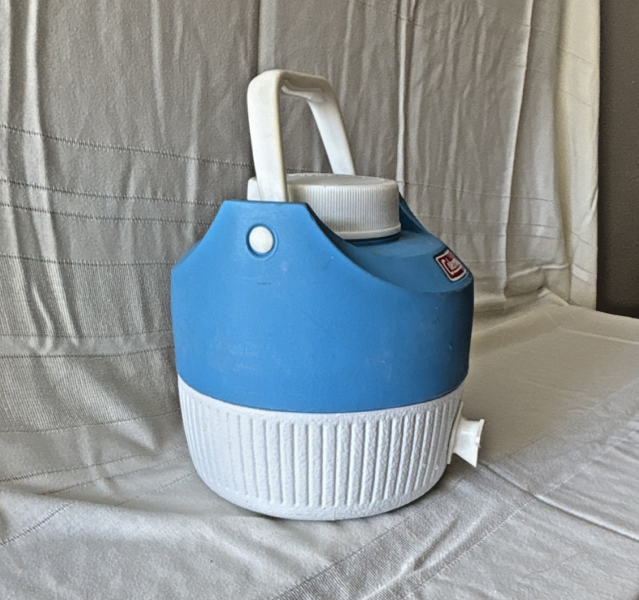 VINTAGE Coleman Blue & White Plastic Water Jug Cooler Drink Dispenser Camping