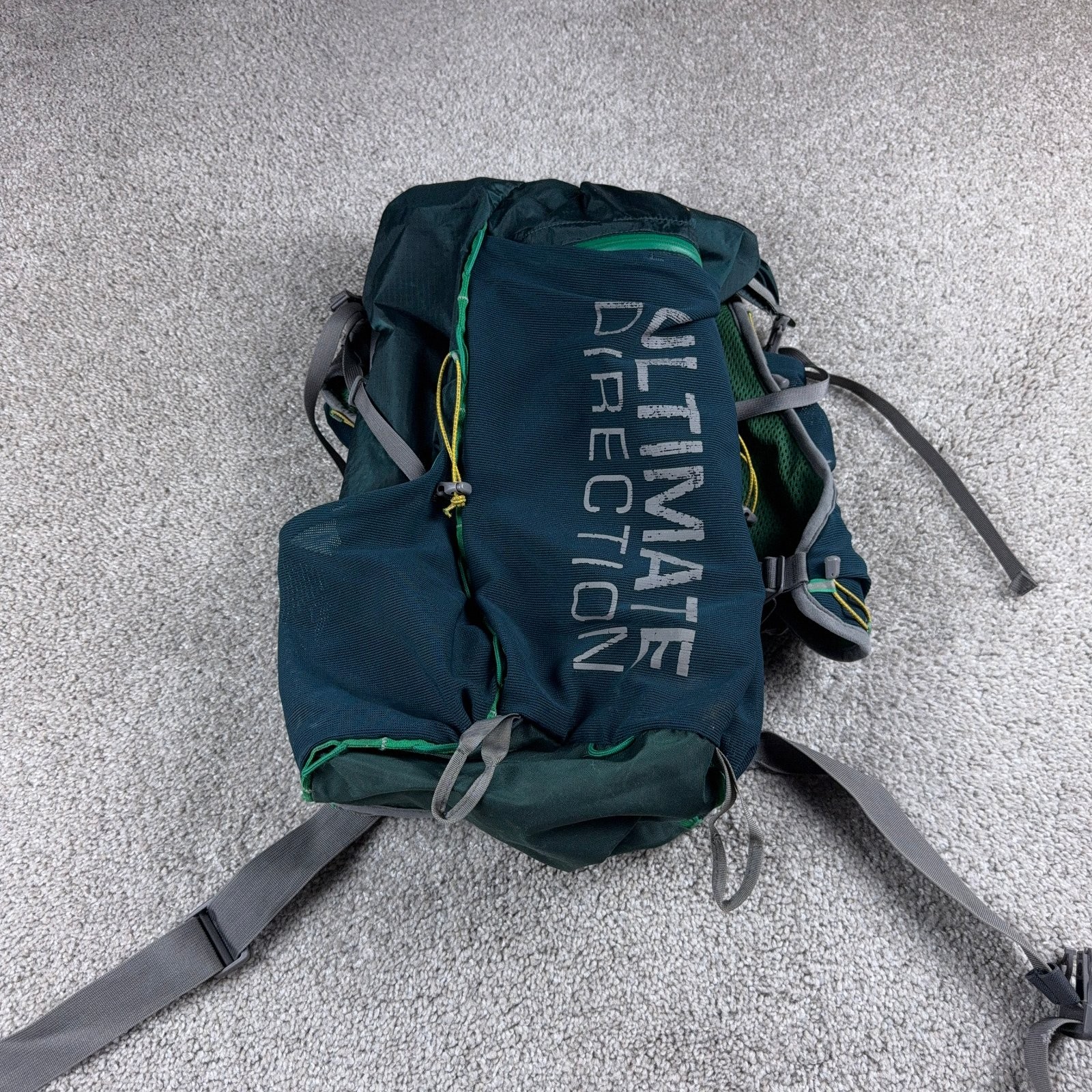Ultimate Direction Fastpack 35 Backpack Medium Green Hiking Running Ripstop