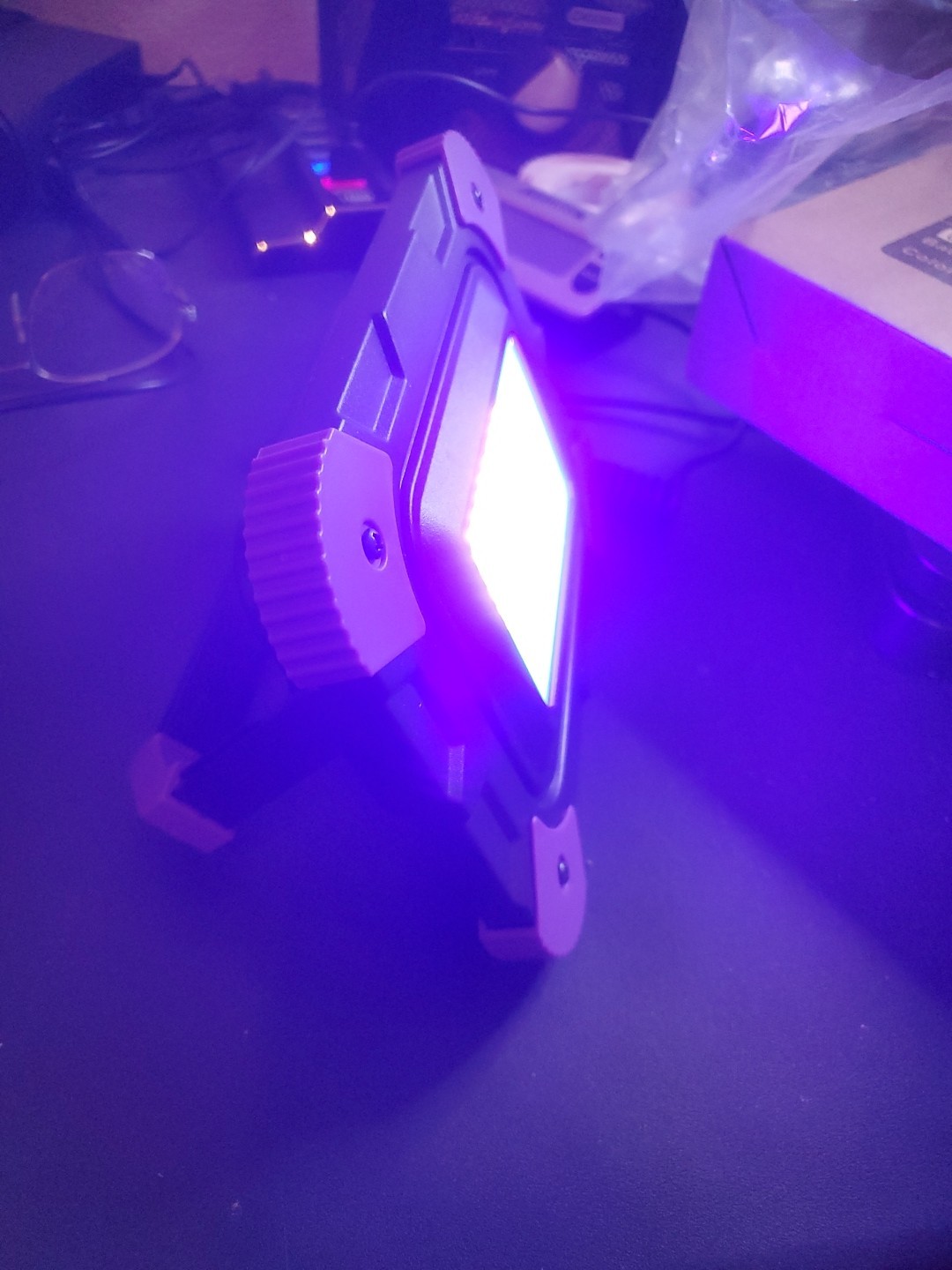 400nm Rechargeable LED Black Light 3.7v/6000MAH 60 LED
