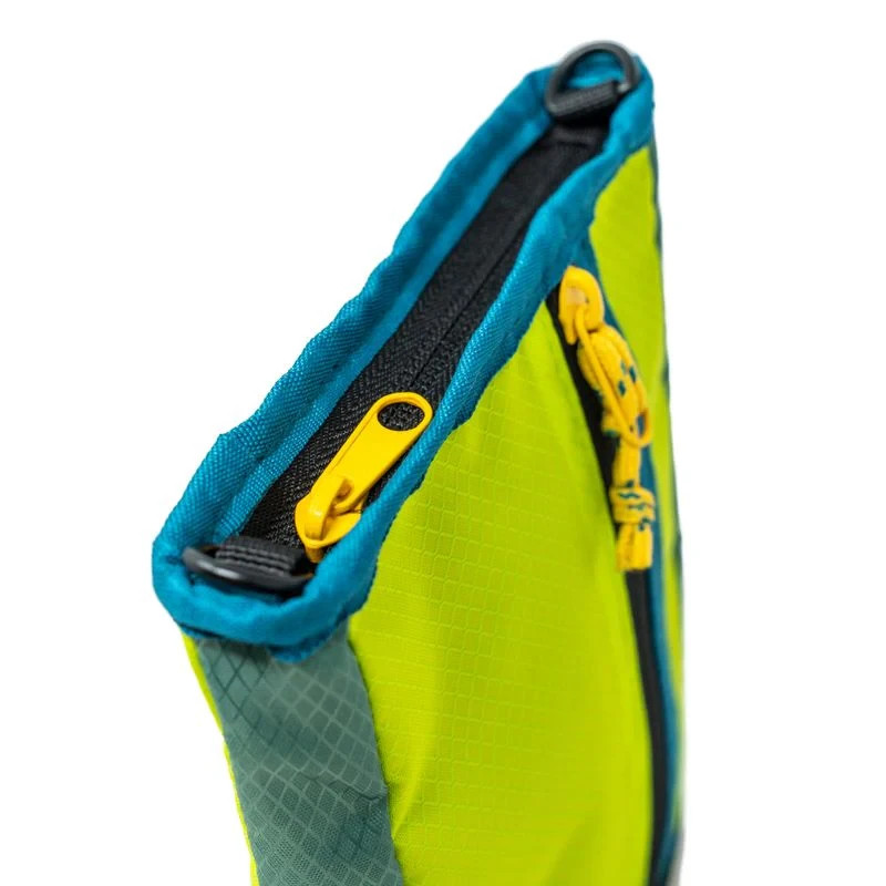 CHUMS Indio Sling Ripstop Nylon 8″ x 6″ x 1″ – Lime Green/Meadow Green
