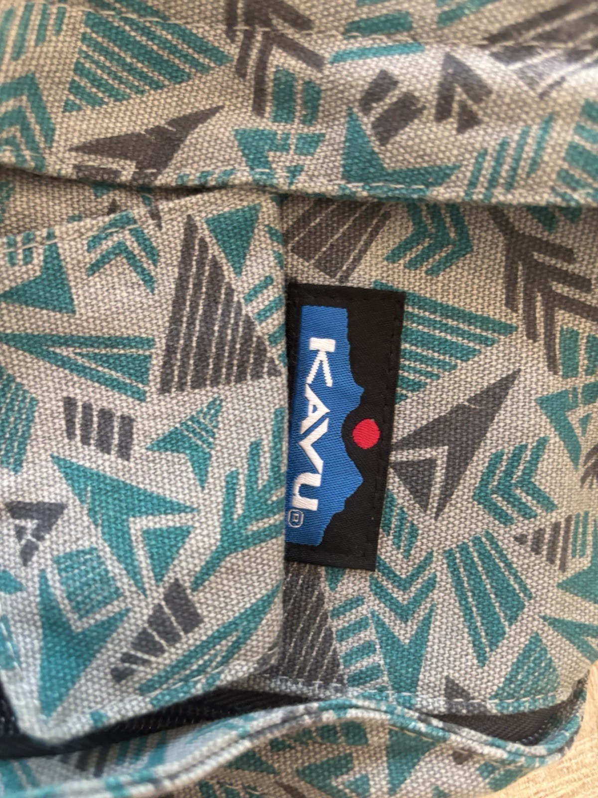 KAVU Multicolor Bag Pockets Adjustable Strap Buckle Hiking