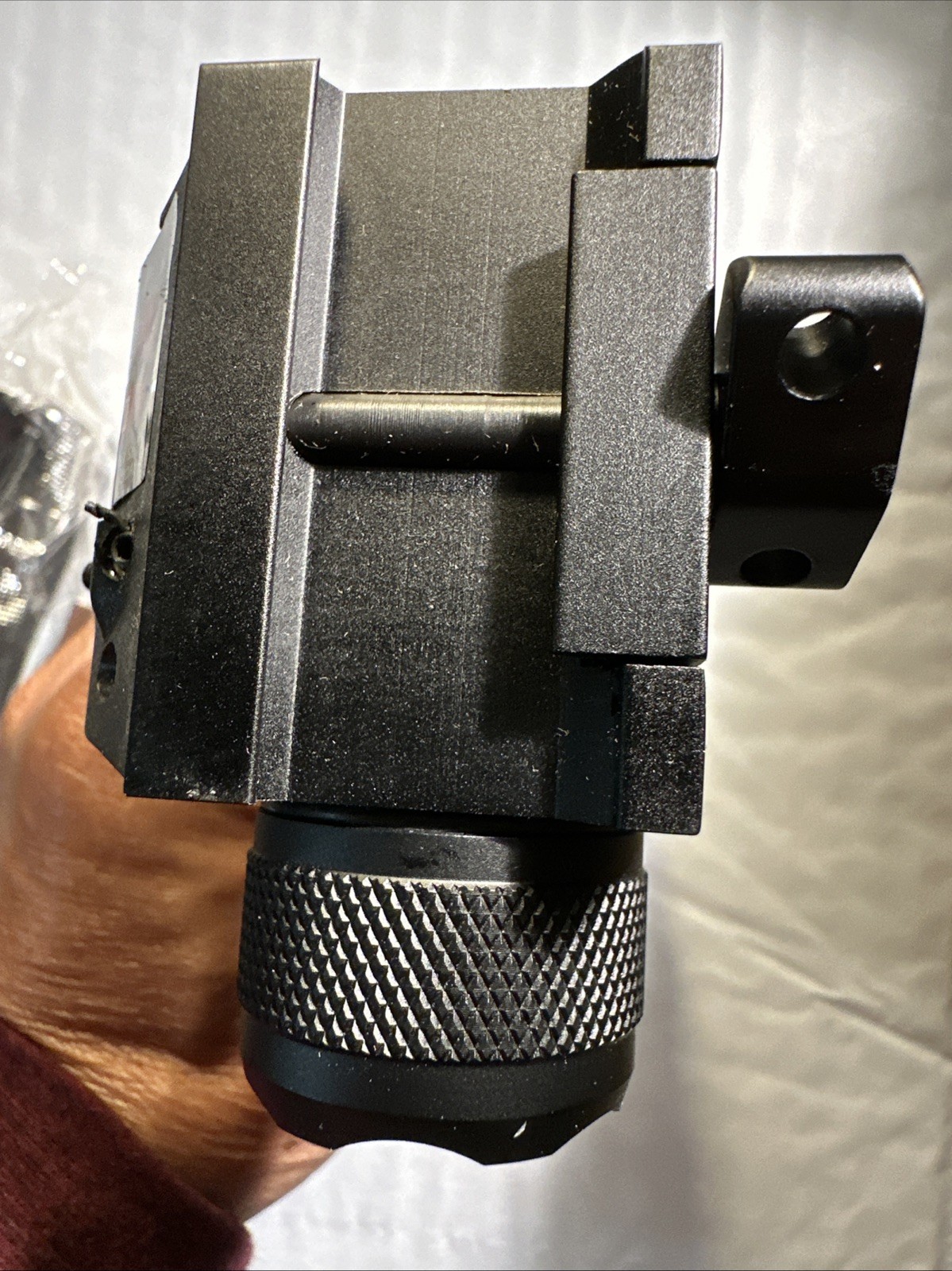 Tactical Weapon Flashlights Laser Sight-Rail-Mounted Light and Red Laser Light
