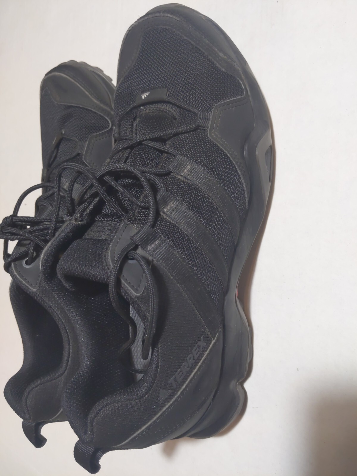 Adidas Men’s 10 CM7725 Outdoor Terrex AX2R Black Lace-Up Hiking Sneaker Shoes