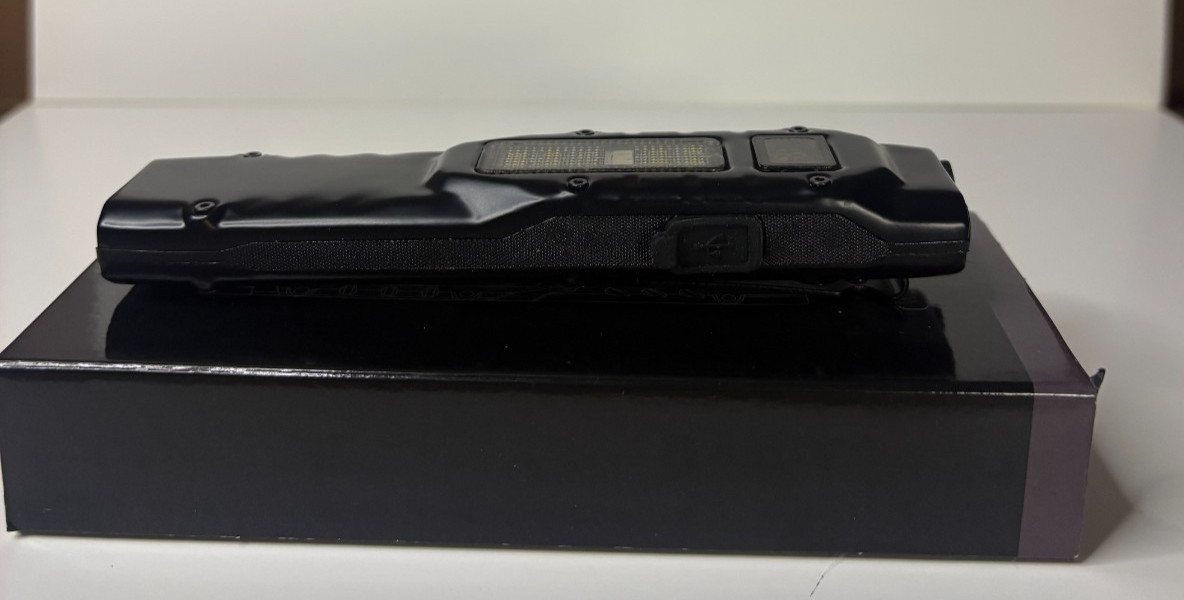 Rechargeable Ultra Bright Flashlight- 1000 lumens LED Ergonomic-Side Clip