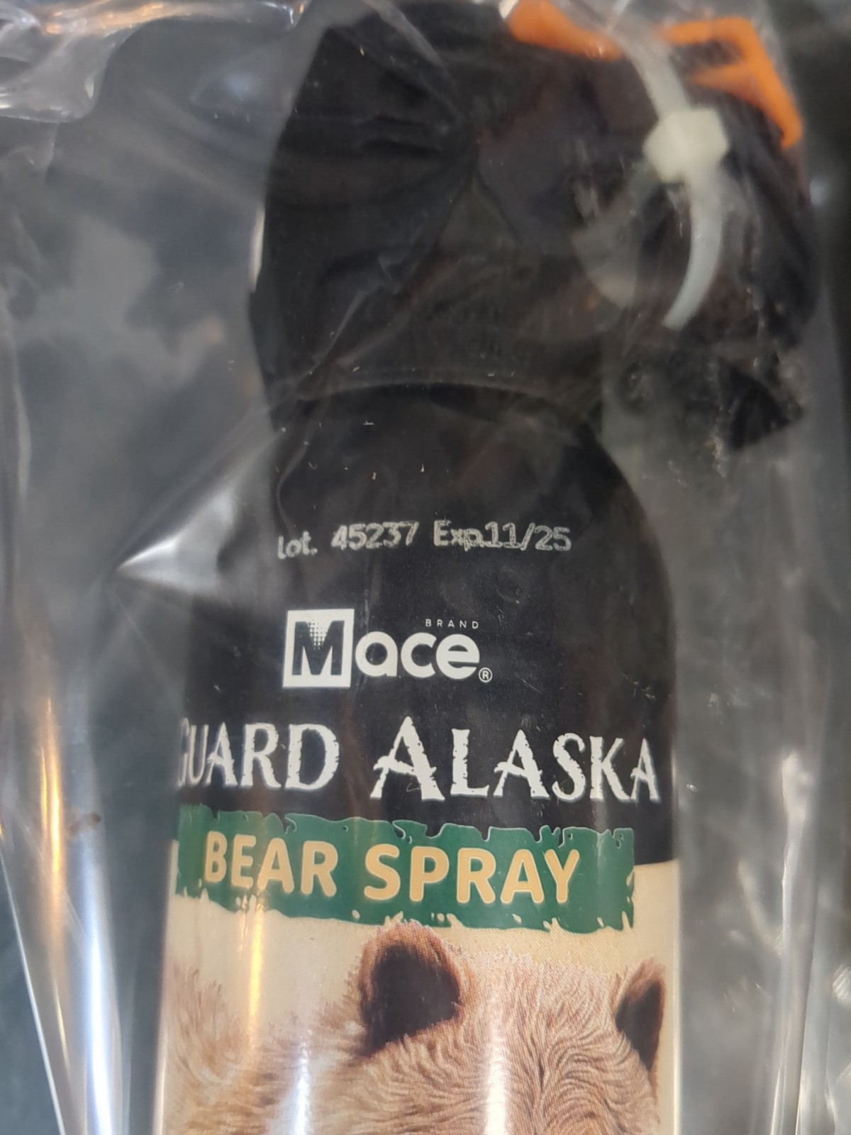 2x Scratch/Dent – Bear Spray Mace Guard Alaska 9 oz Bear Spray Safety