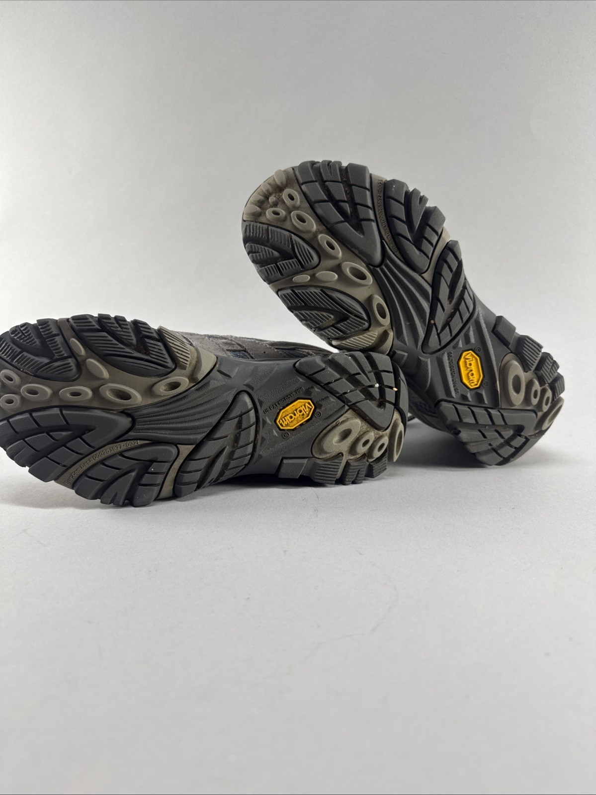 Merrell Women’s 8.5 Vibram Hiking Shoes Smoke Color Pre-owned