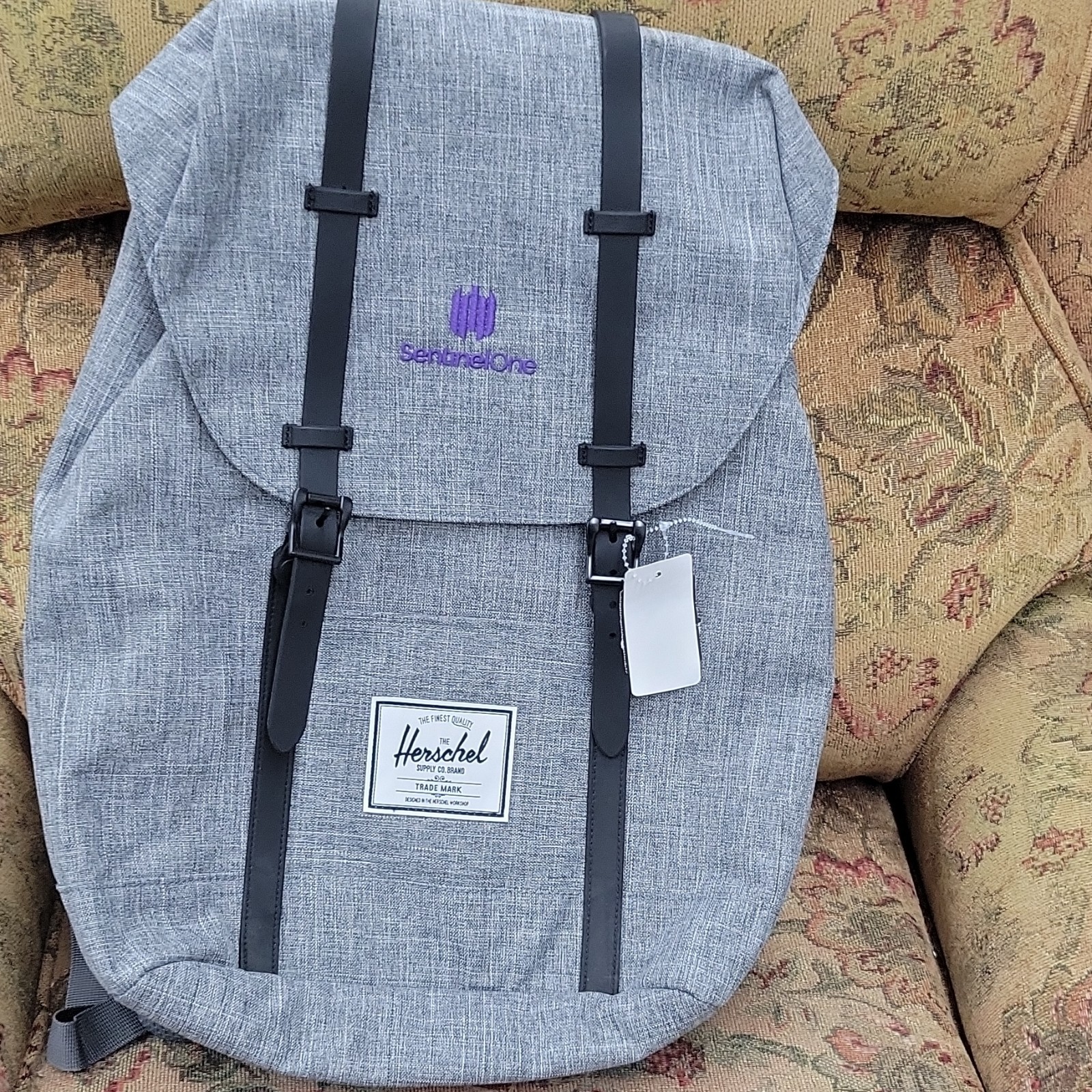 Herschel Retreat Gray Backpack Buckle Closure Hiking Unisex Adults