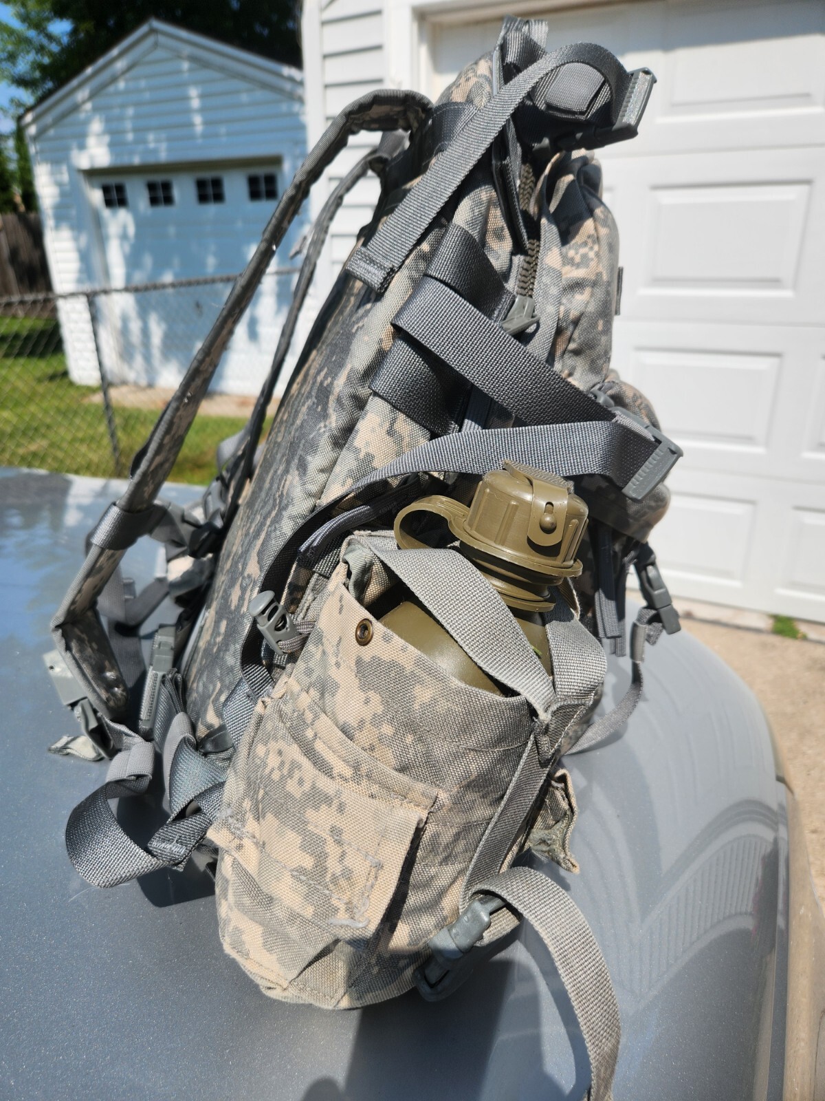 3 Day Pack US Army Molle II ACU W/ 1 Qt Canteen, Two Pouches & Stiffener