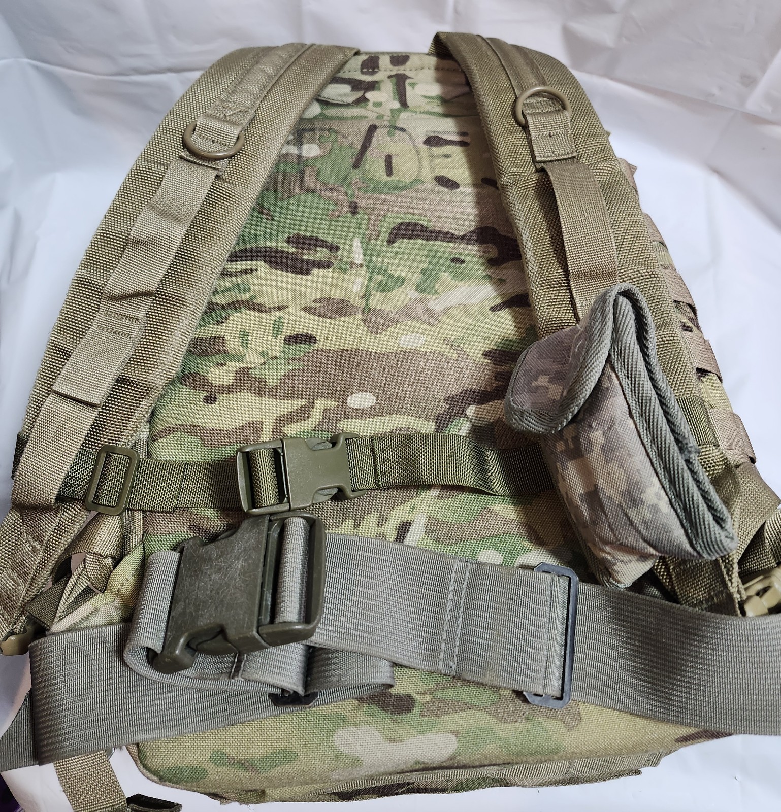 Spec Ops T.H.E. Pack Dual Compression Straps, Multicam Green Fantastic Shape