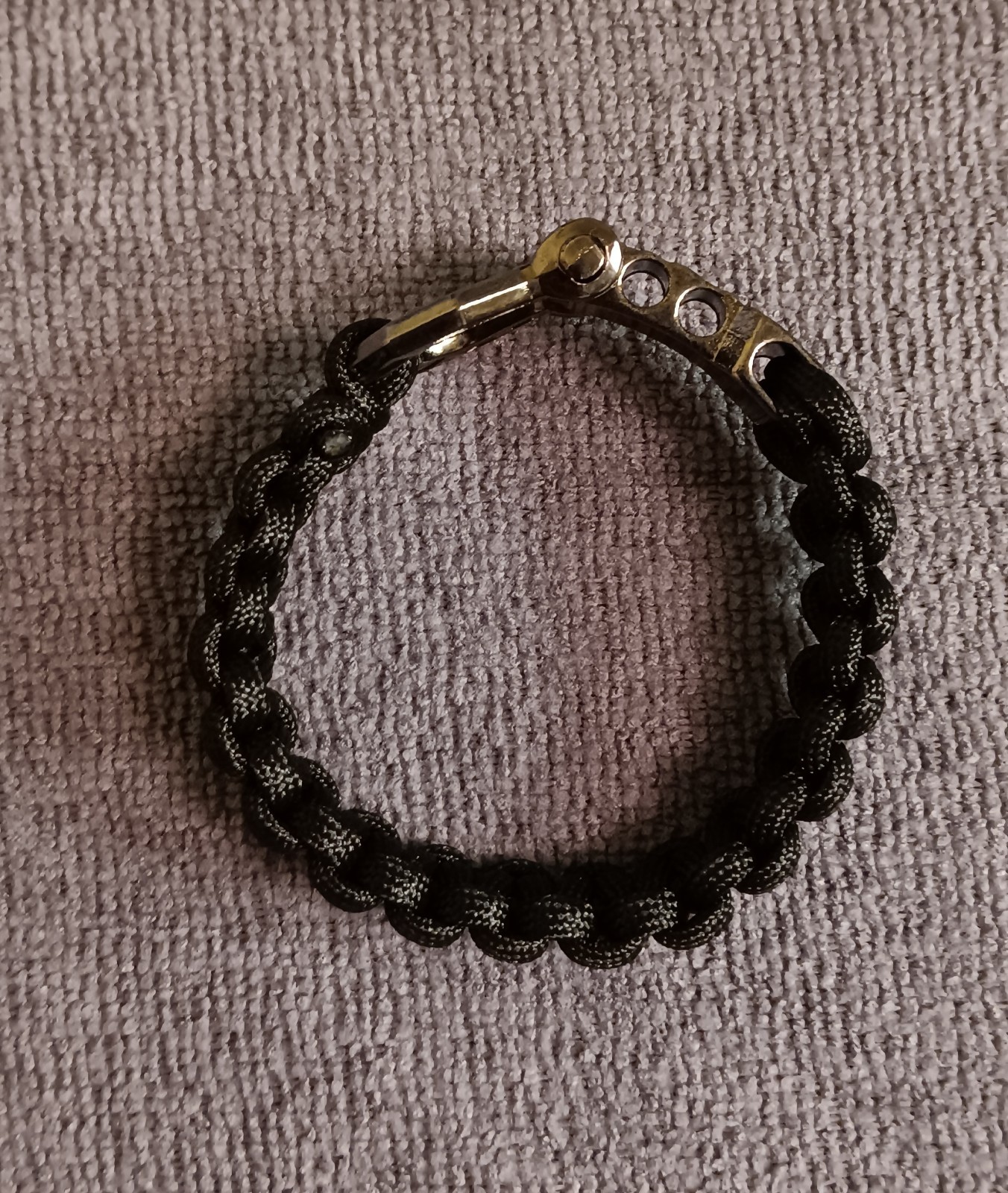 550 Paracord Bracelet, Adjustable Metal Shackles, Handmade, 7′ 550 lb Paracord