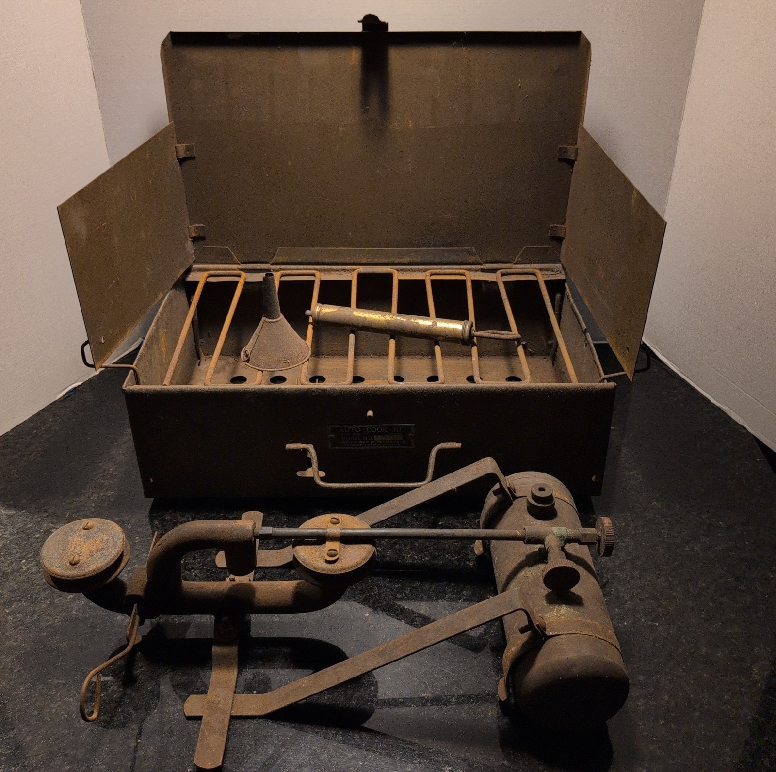 Prentiss Wabers Auto Cook Kit Model 8 B Cook Camp Stove 1920`S Brass Tank