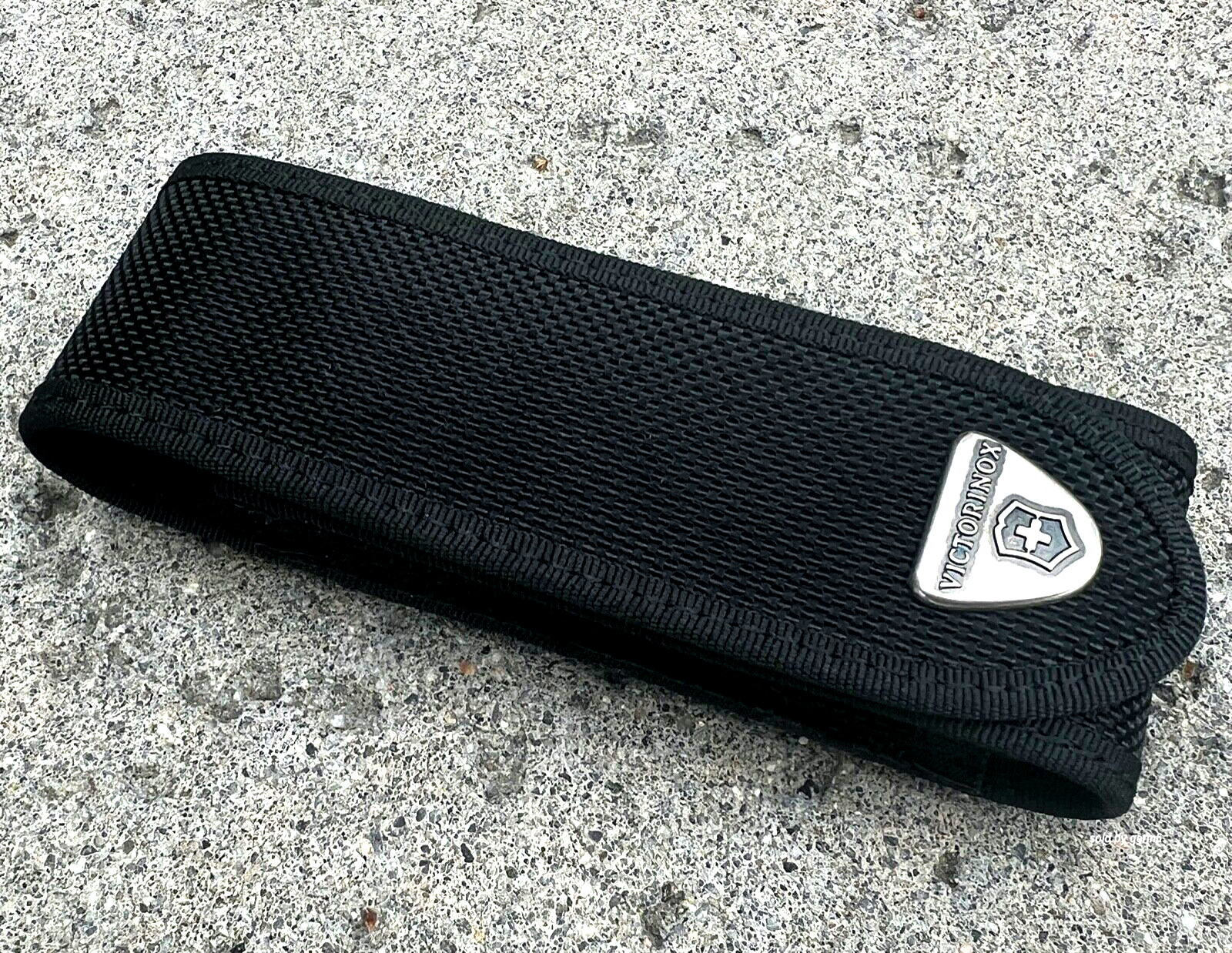 Swiss Army Medium Black Nylon Belt Pouch for RangerGrip Victorinox 4.0505.N New