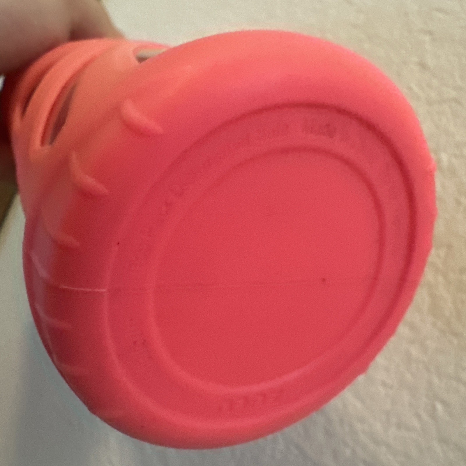 ZULU 20 oz Pink Glass Water Bottle BPA-Free Flip Lock Lid Silicone Sleeve